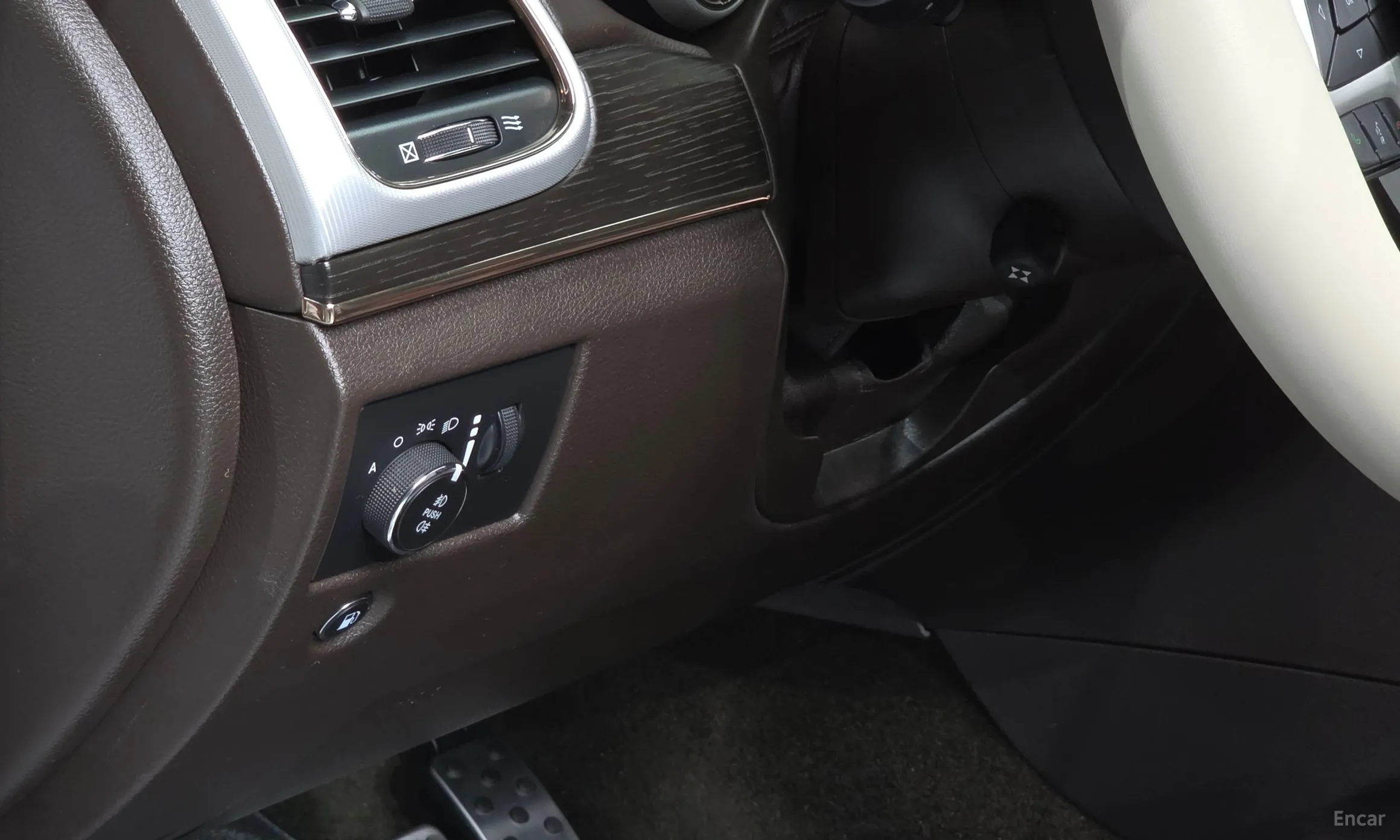 Jeep Grand Cherokee превью 16