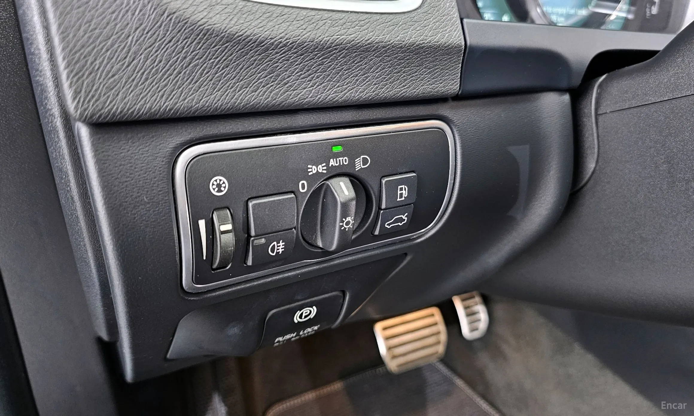 Volvo S60 превью 15