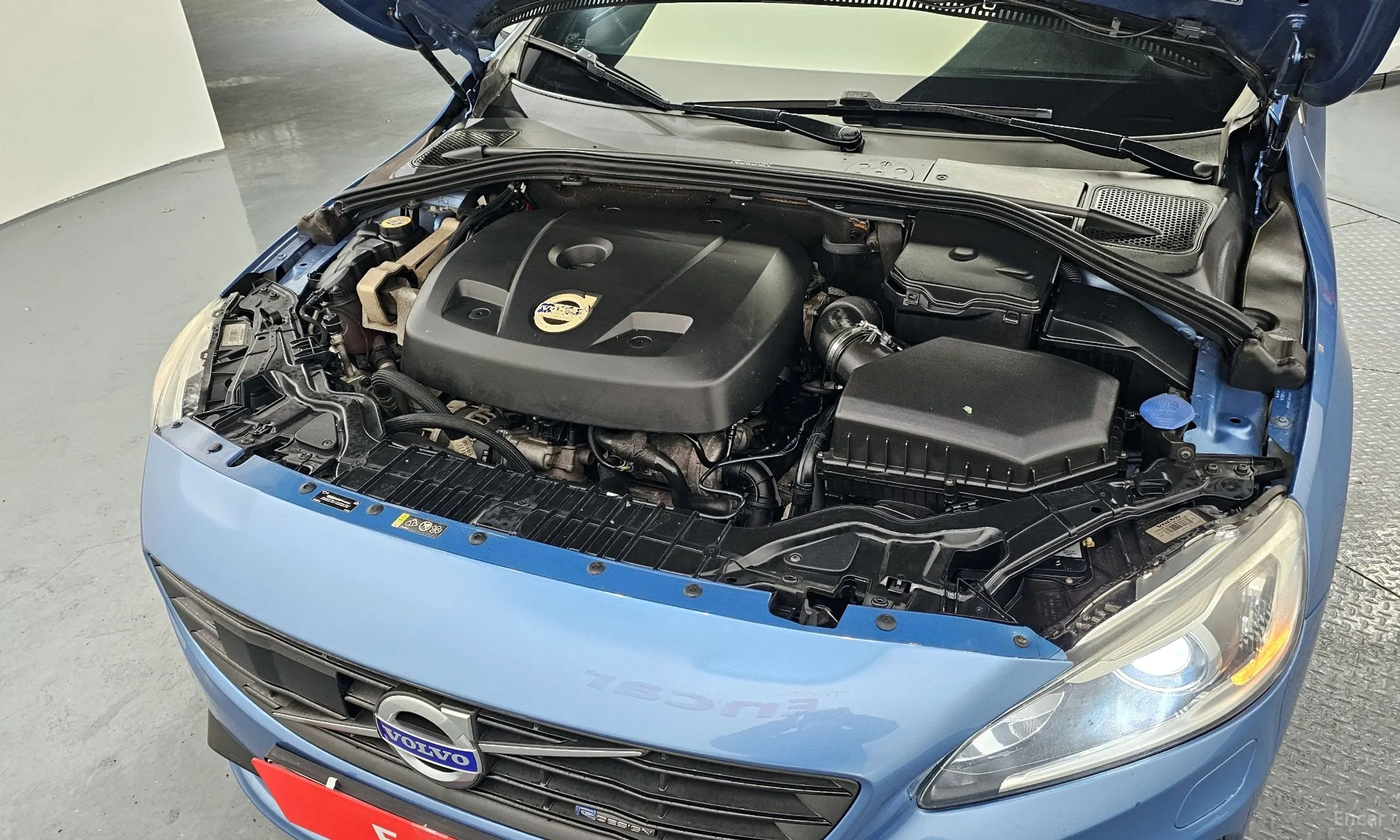 Volvo S60 превью 6