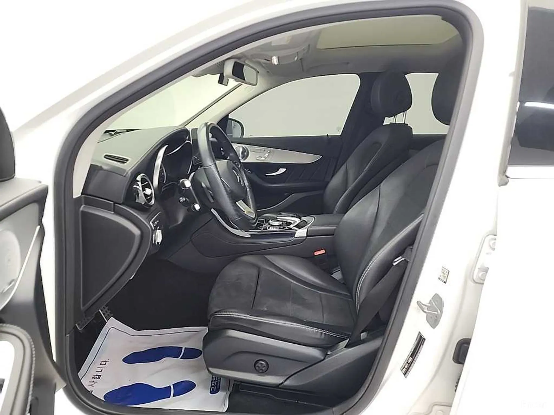 Mercedes Benz GLC-Class X253 превью 10