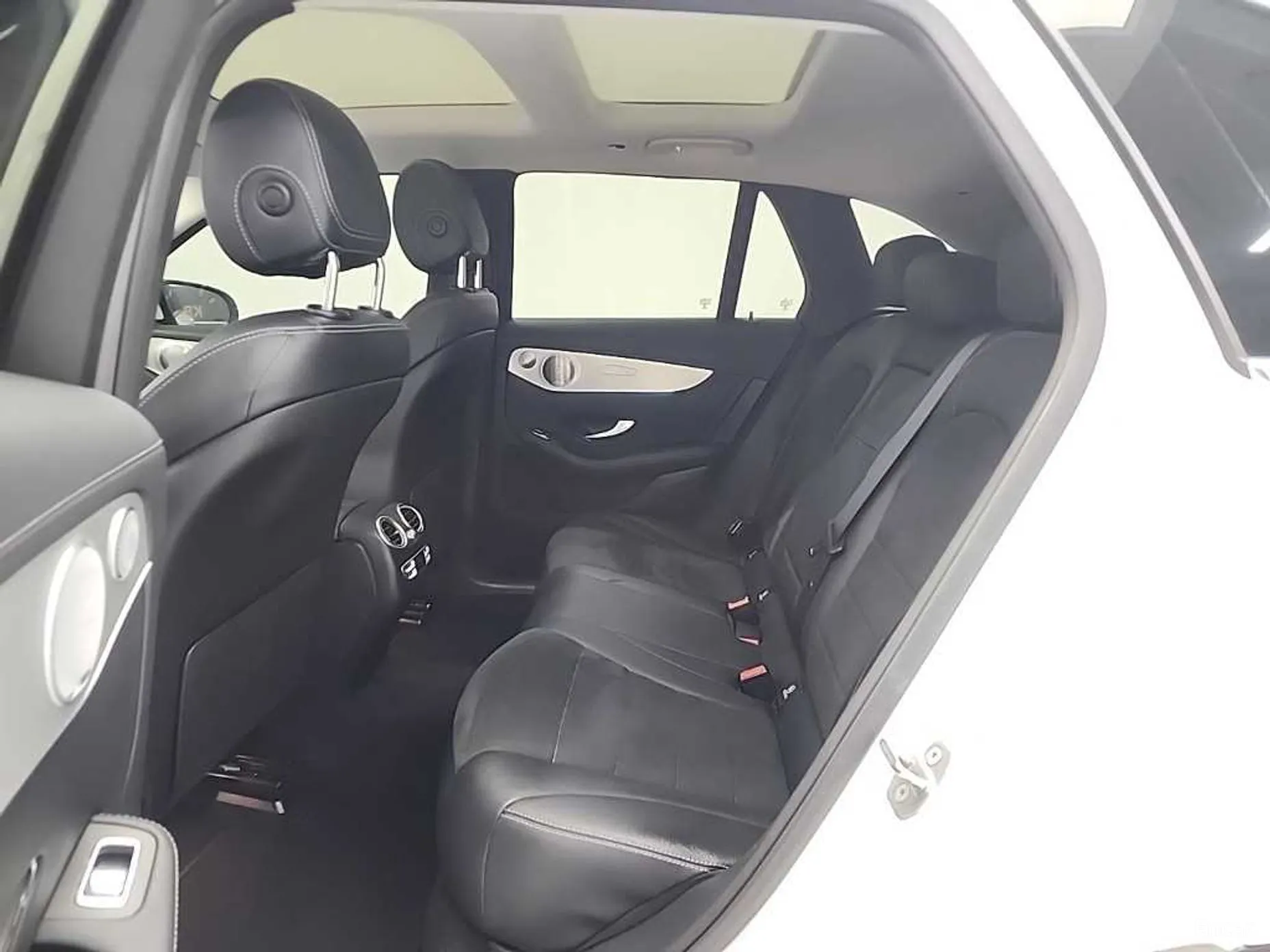 Mercedes Benz GLC-Class X253 превью 18