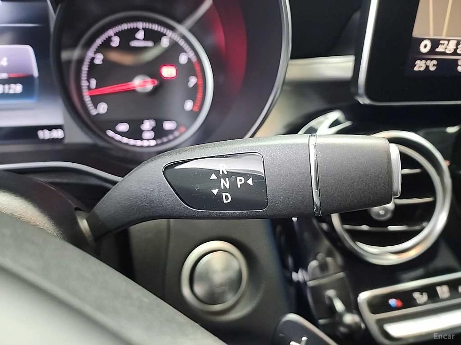 Mercedes Benz GLC-Class X253 превью 9