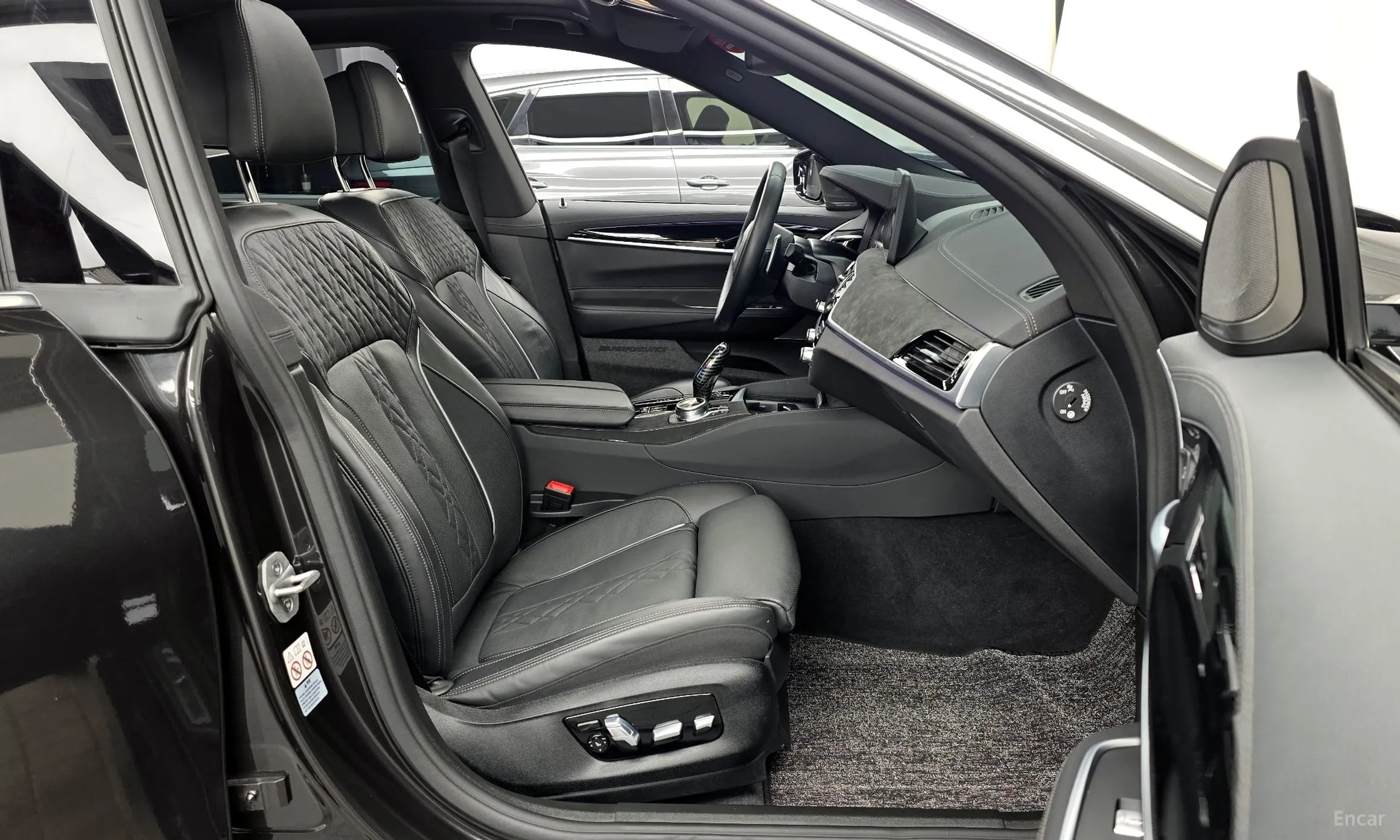 BMW 6-Series GT (G32) превью 11