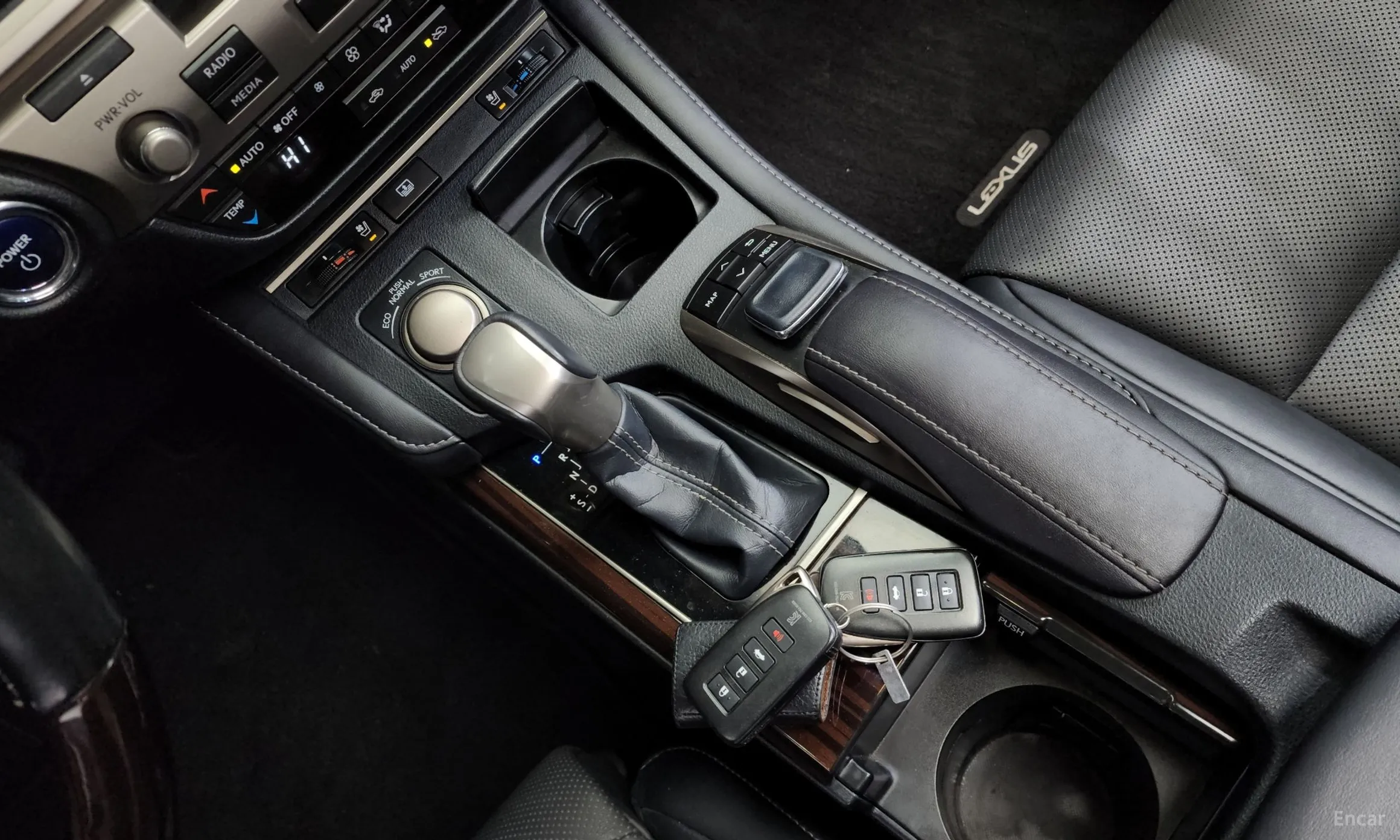 Lexus New ES300h превью 9