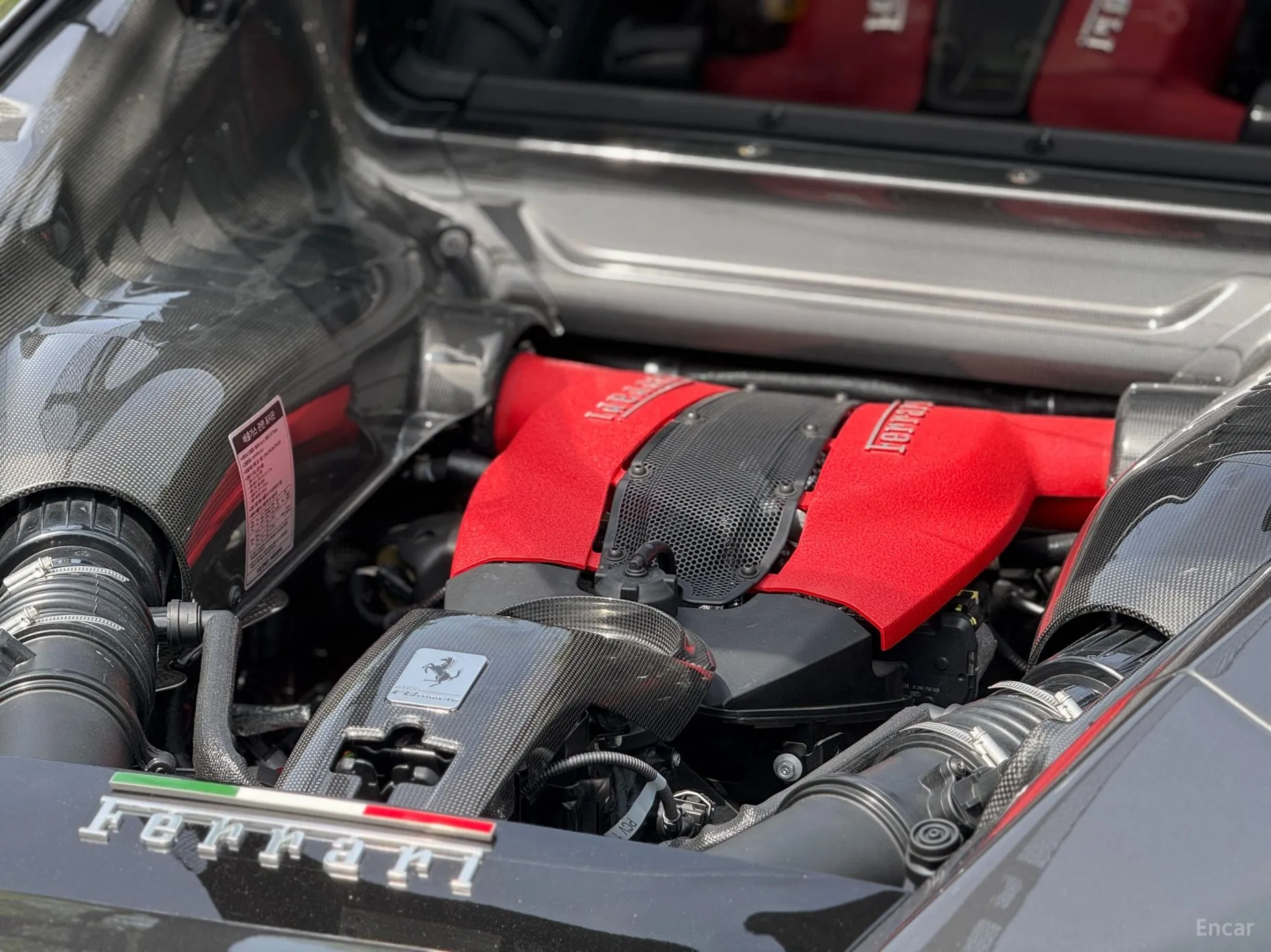 Ferrari F8 Tributo превью 13