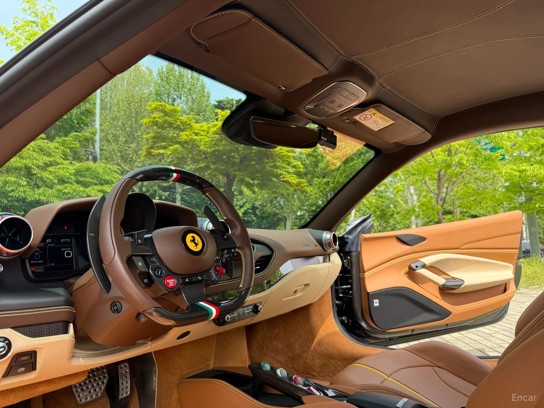 Ferrari F8 Tributo превью 7