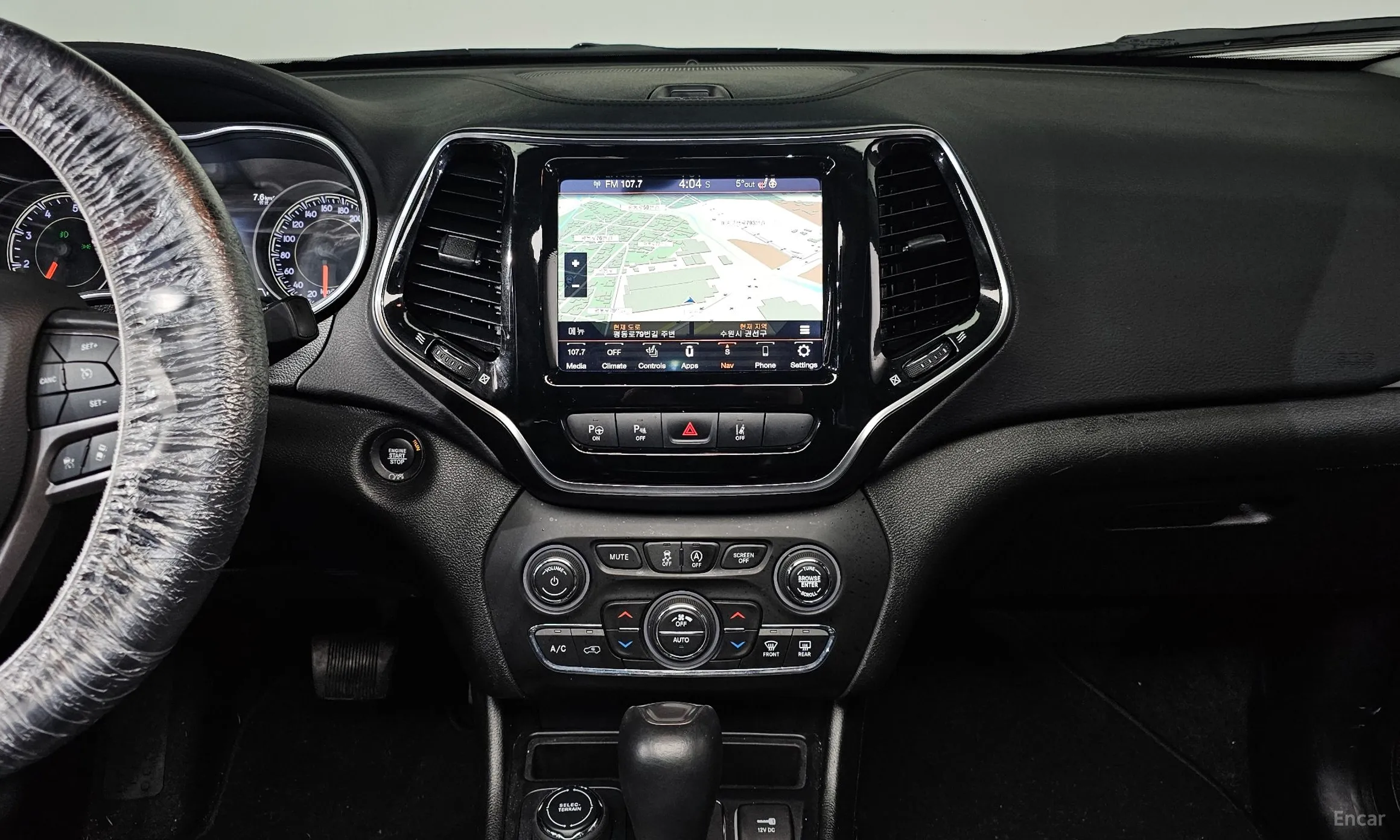 Jeep Cherokee (KL) превью 15