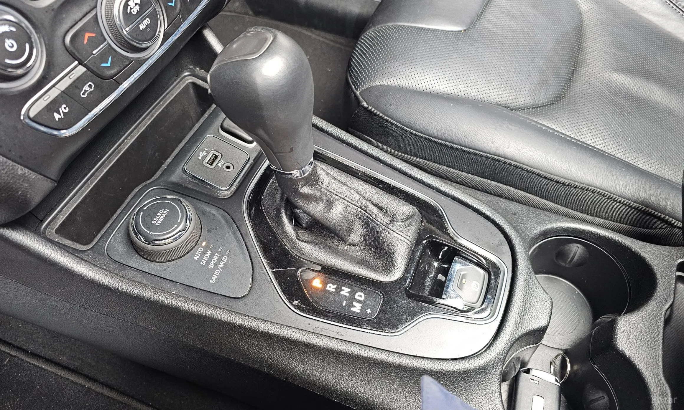 Jeep Cherokee (KL) превью 9