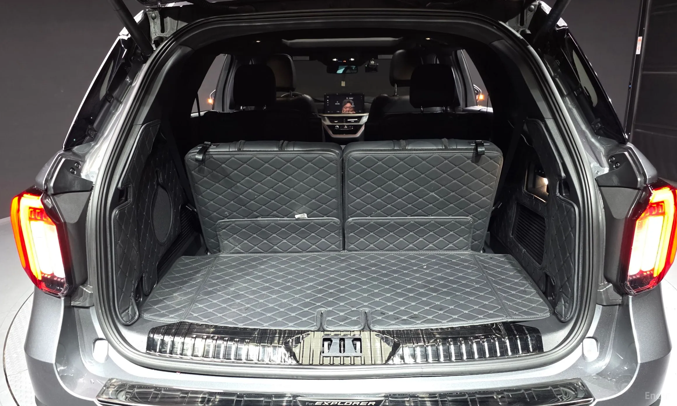 Ford Explorer 6th Generation превью 20