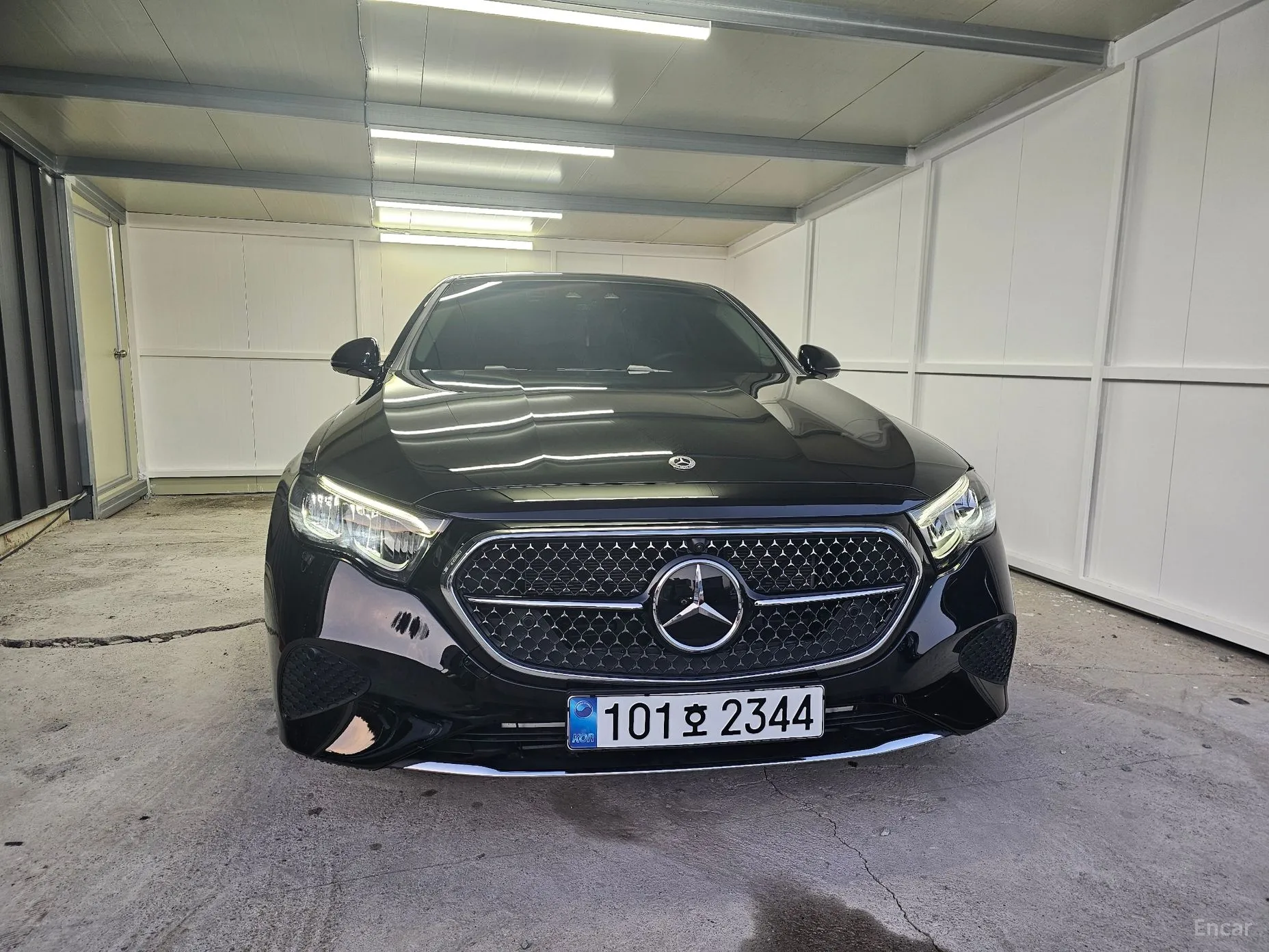 E-Class W214
