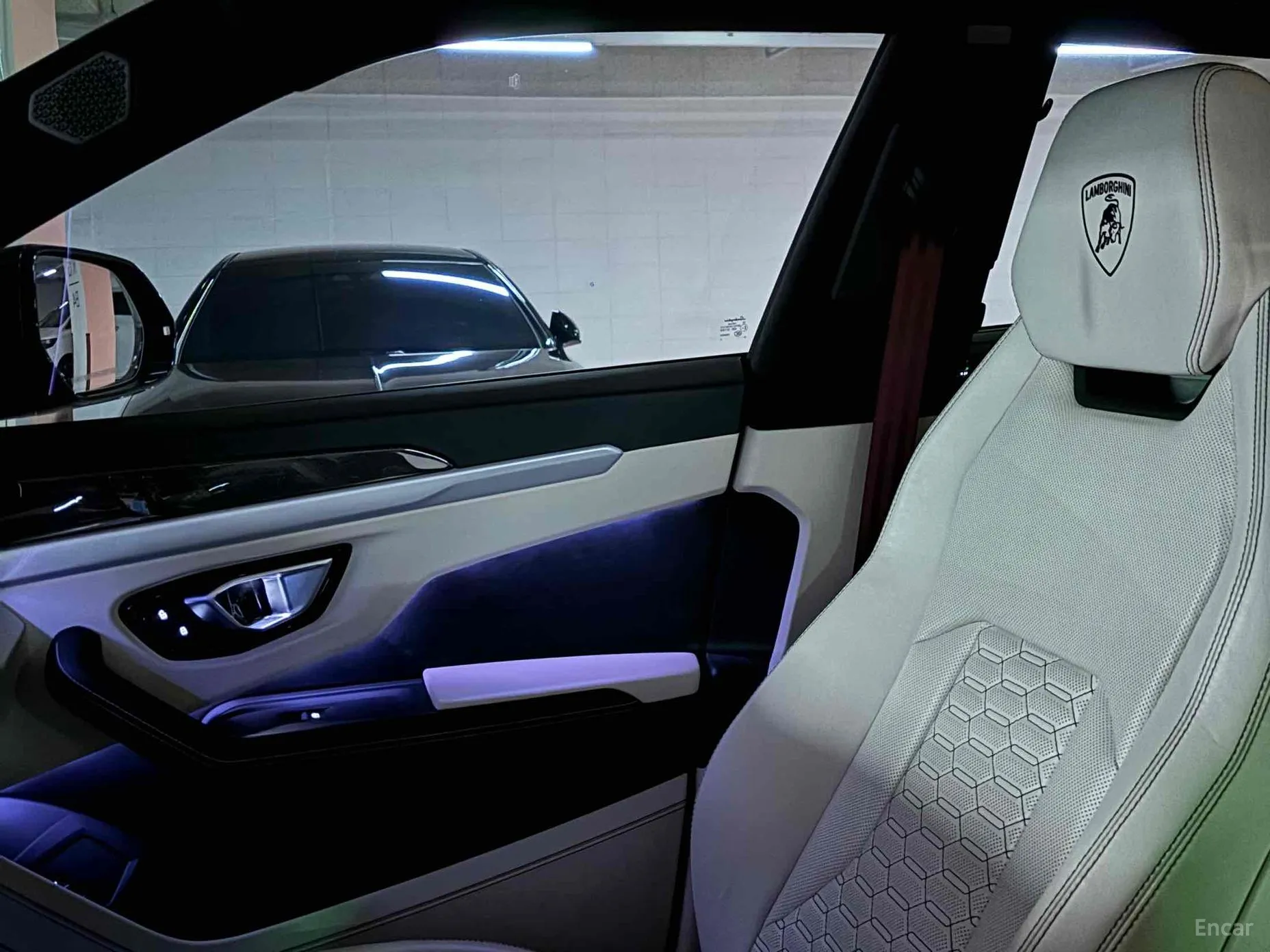 Lamborghini Urus превью 18