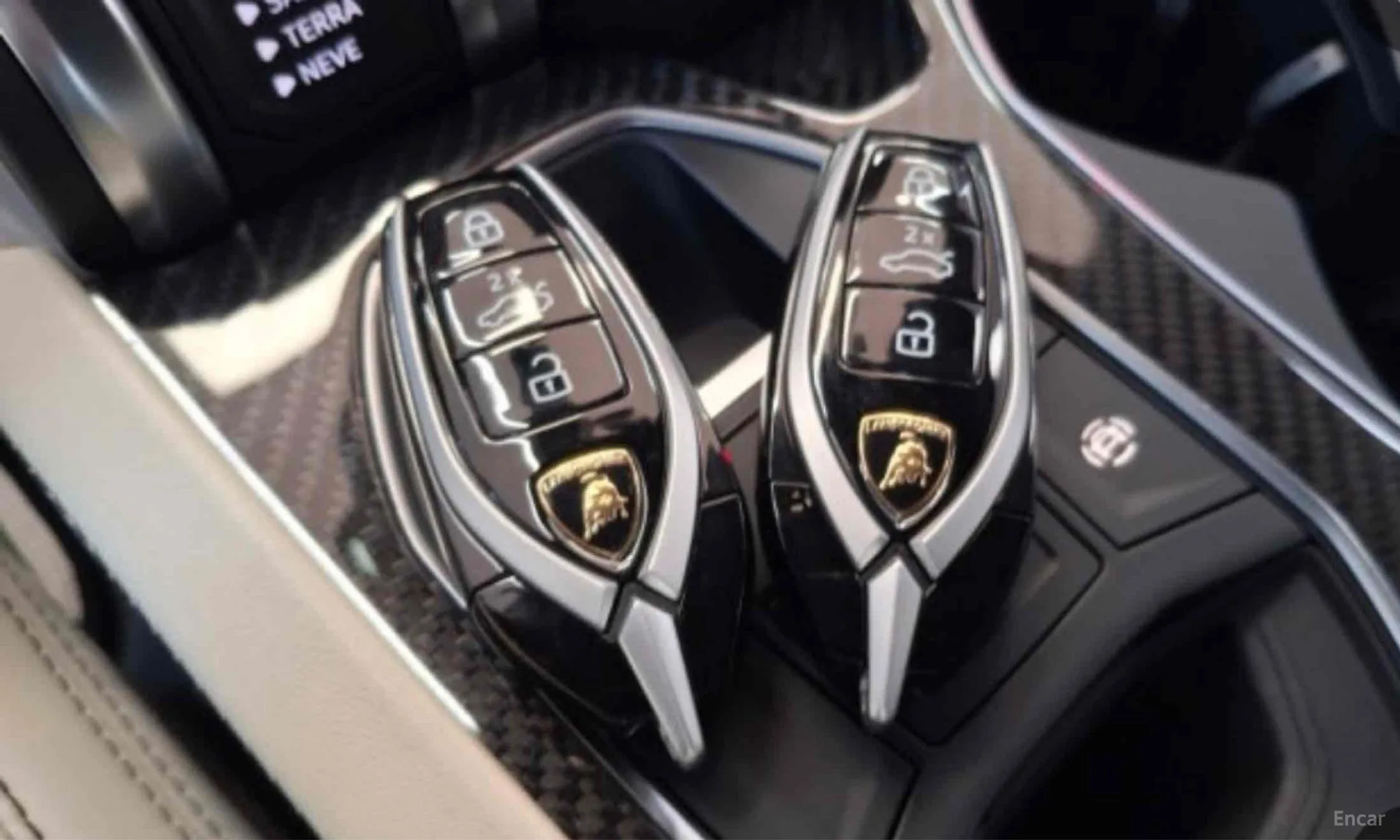 Lamborghini Urus превью 20