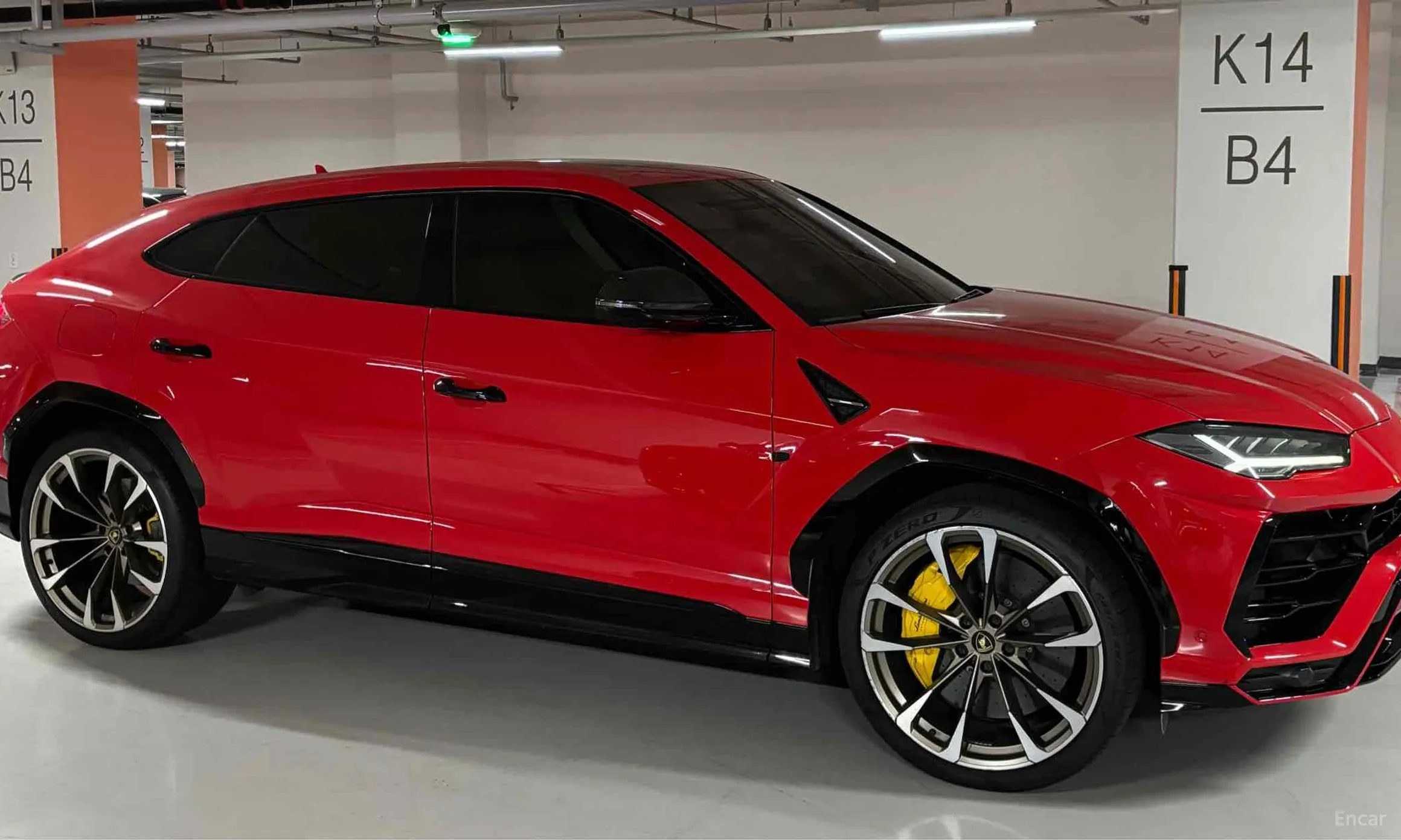 Lamborghini Urus превью 4
