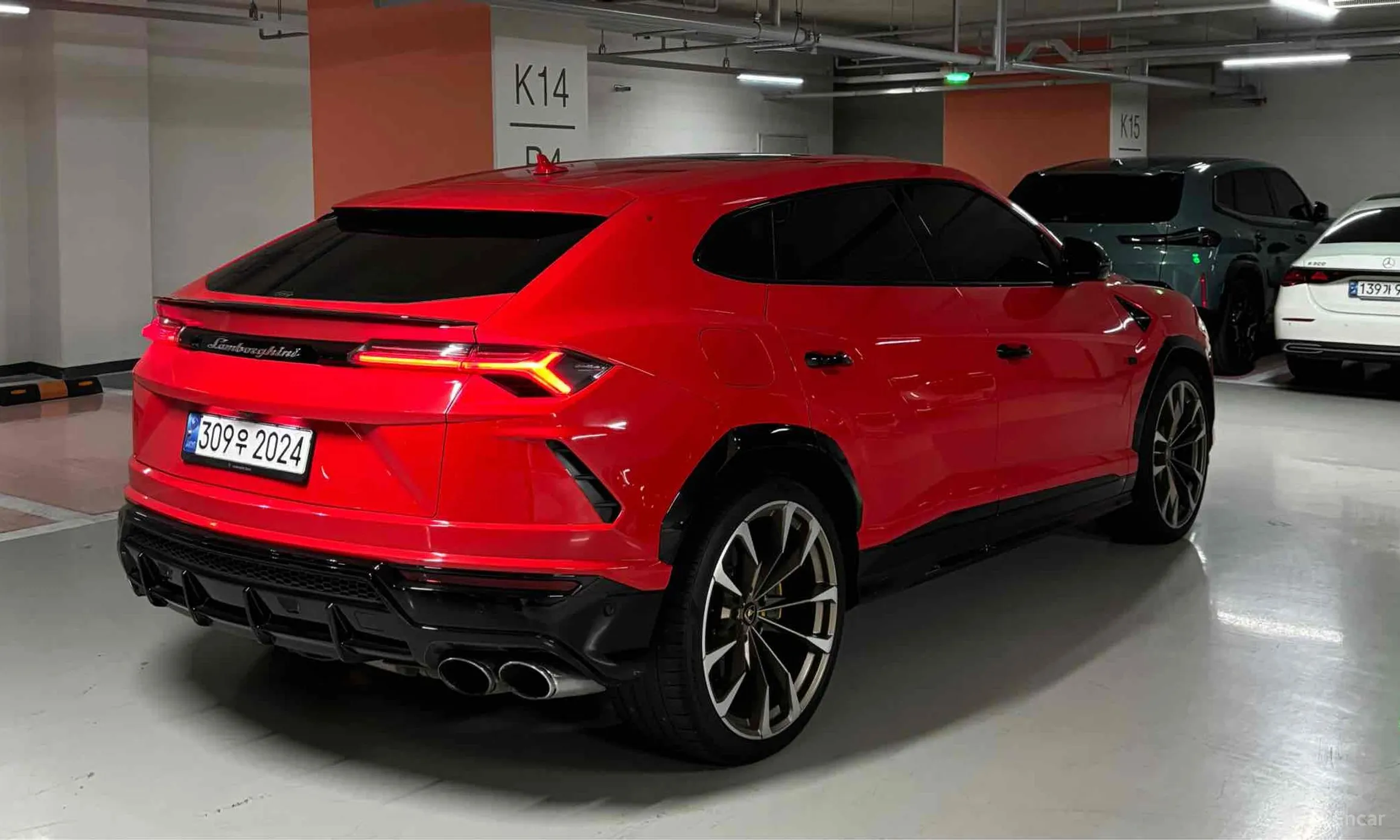 Lamborghini Urus превью 6