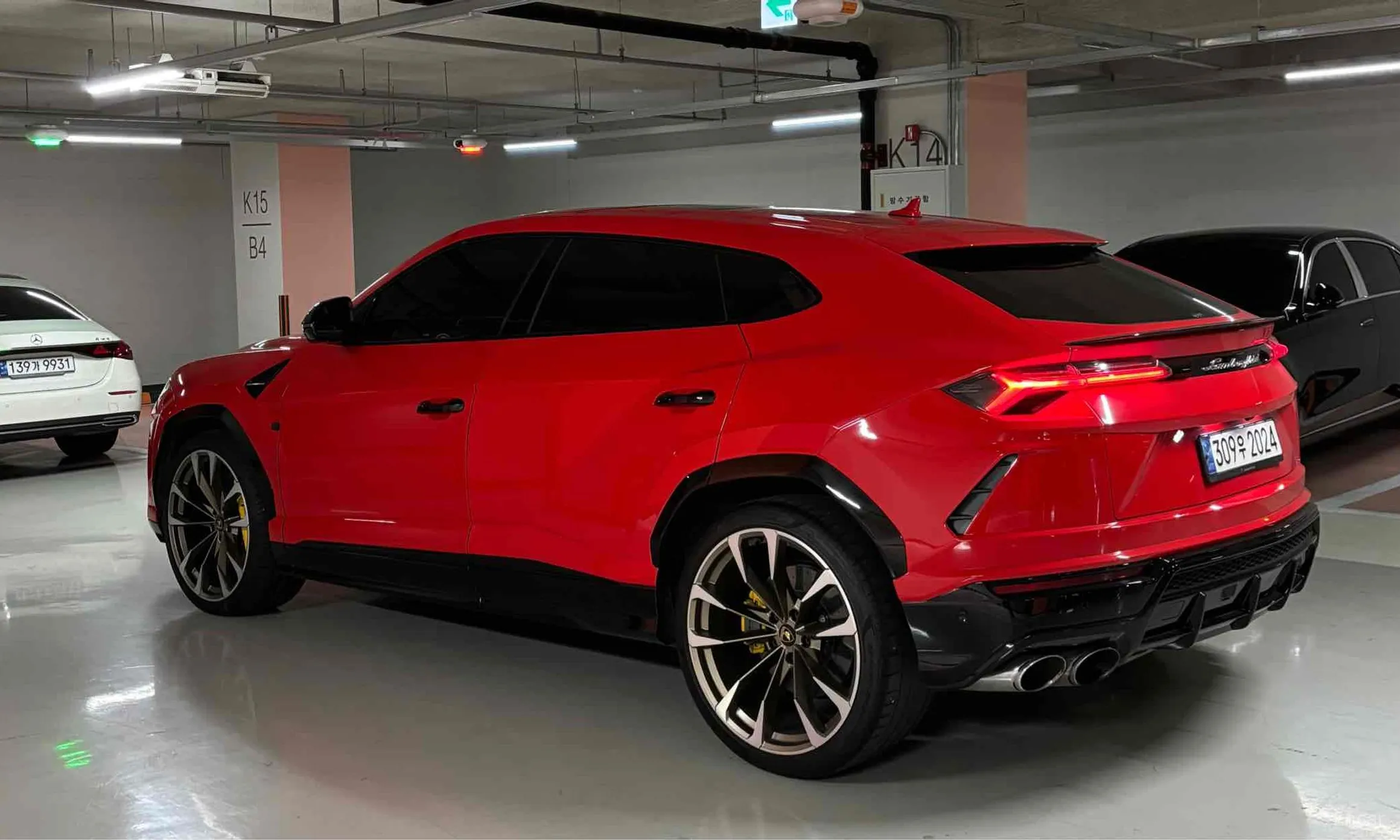 Lamborghini Urus превью 8