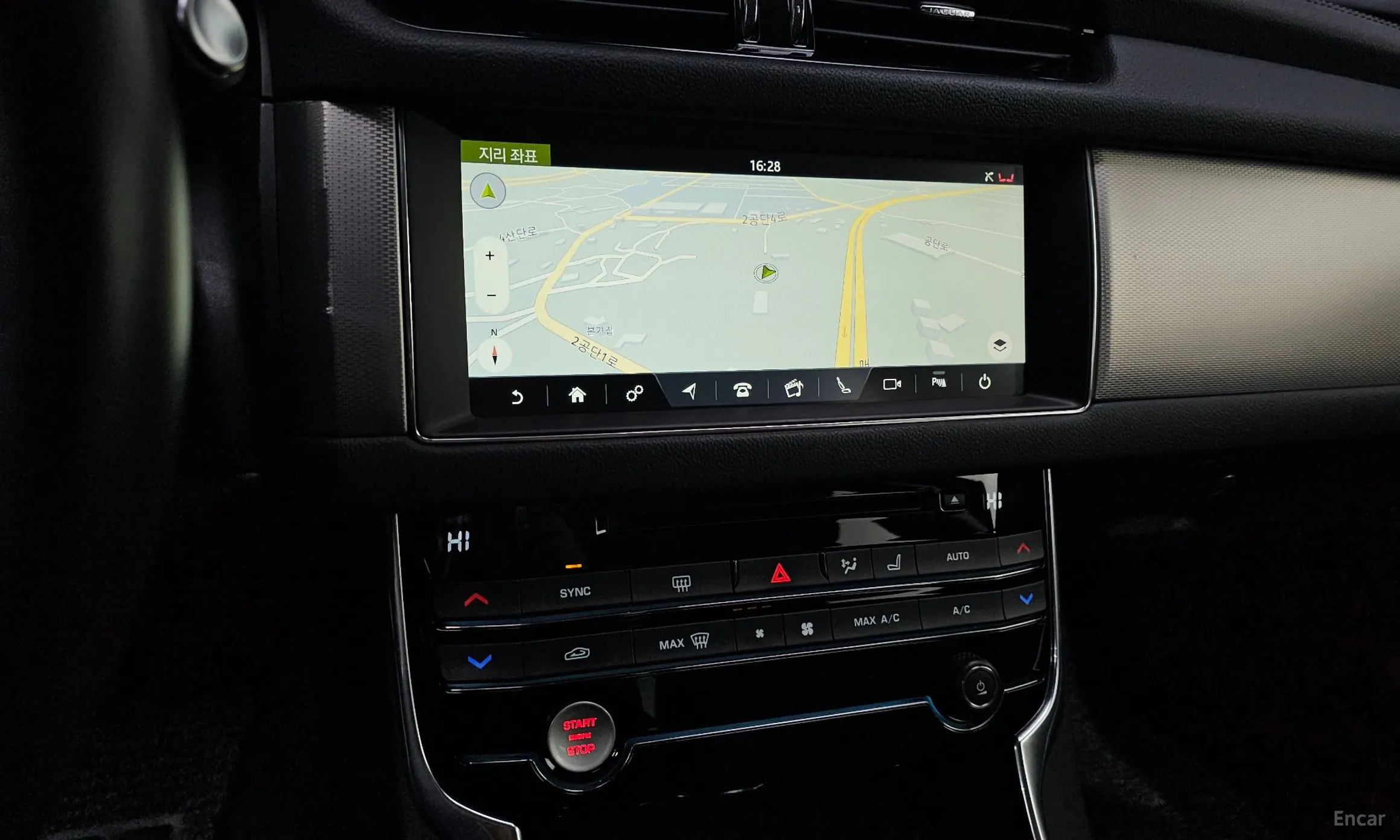 Jaguar XF (x260) превью 14