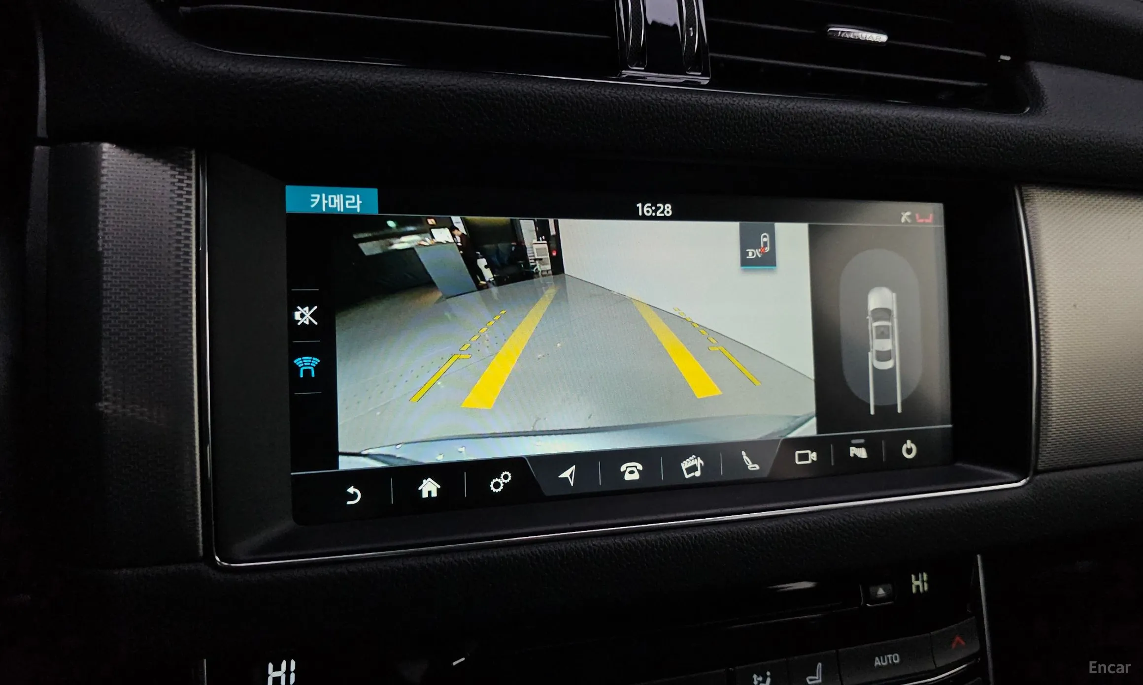 Jaguar XF (x260) превью 15