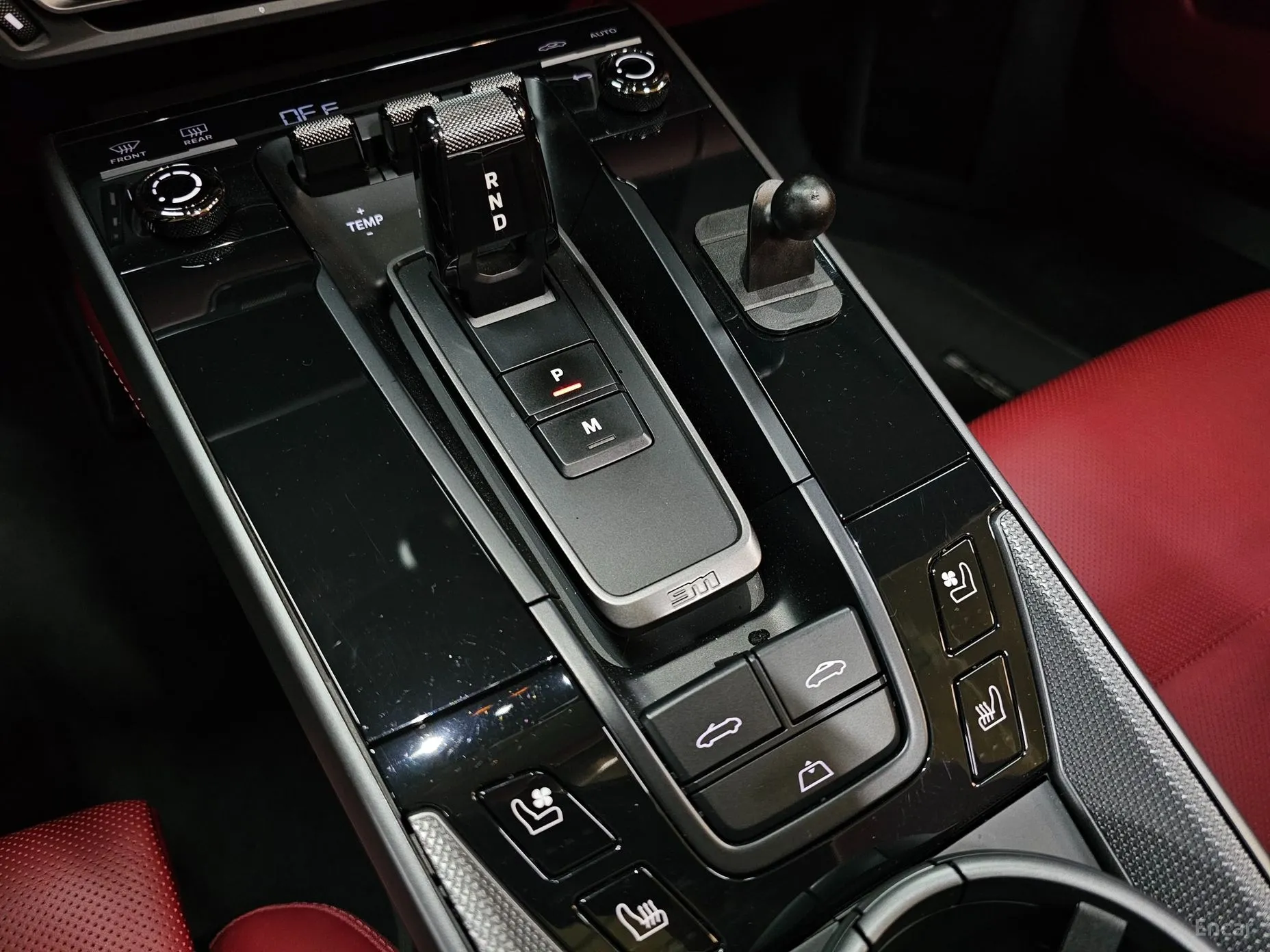 Porsche 911 (992) превью 17