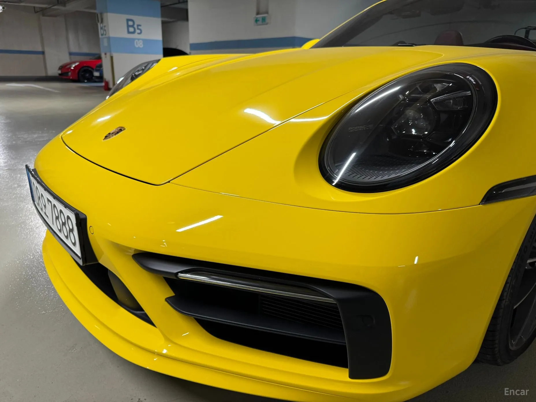 Porsche 911 (992) превью 12
