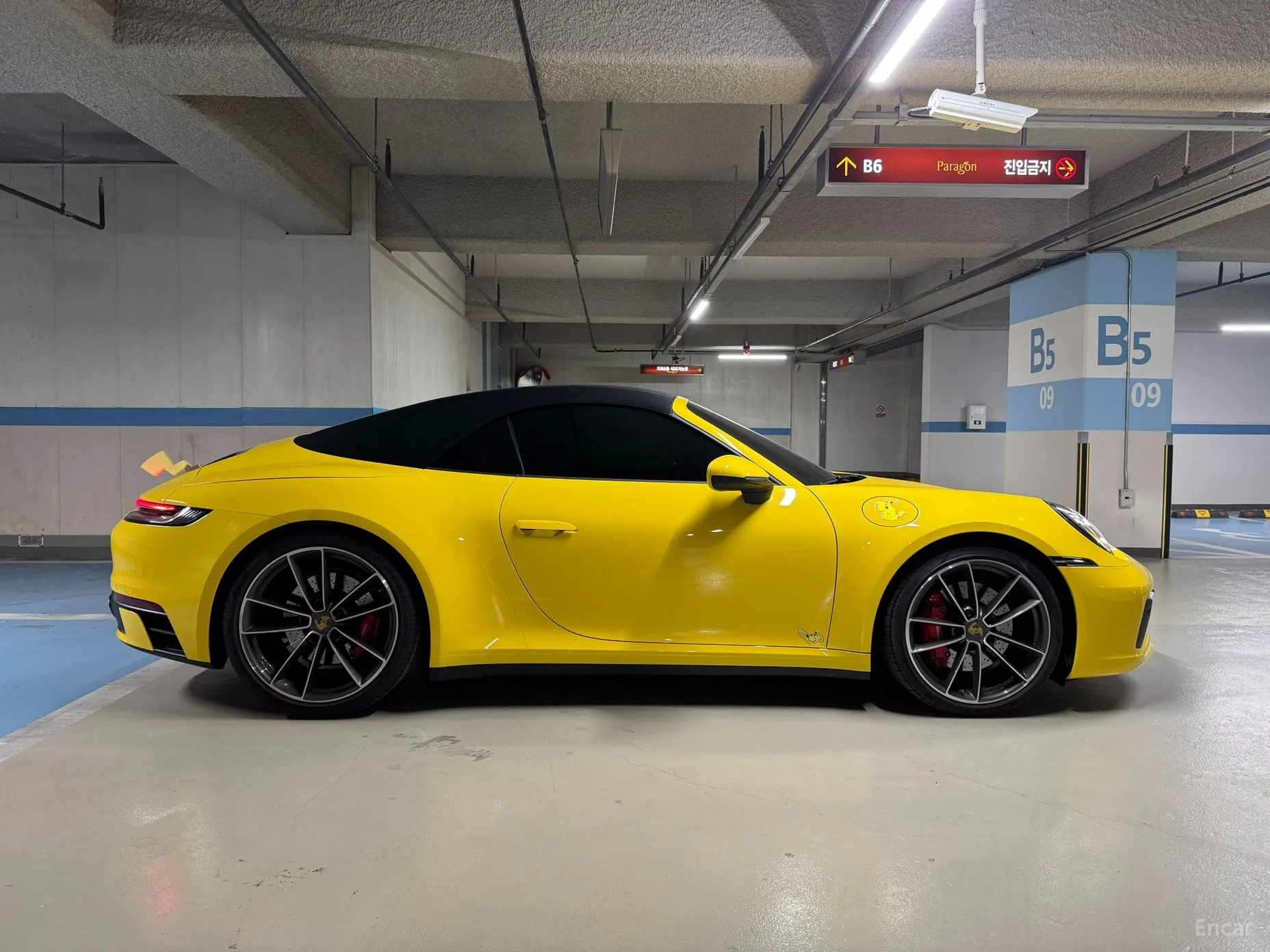 Porsche 911 (992) превью 17