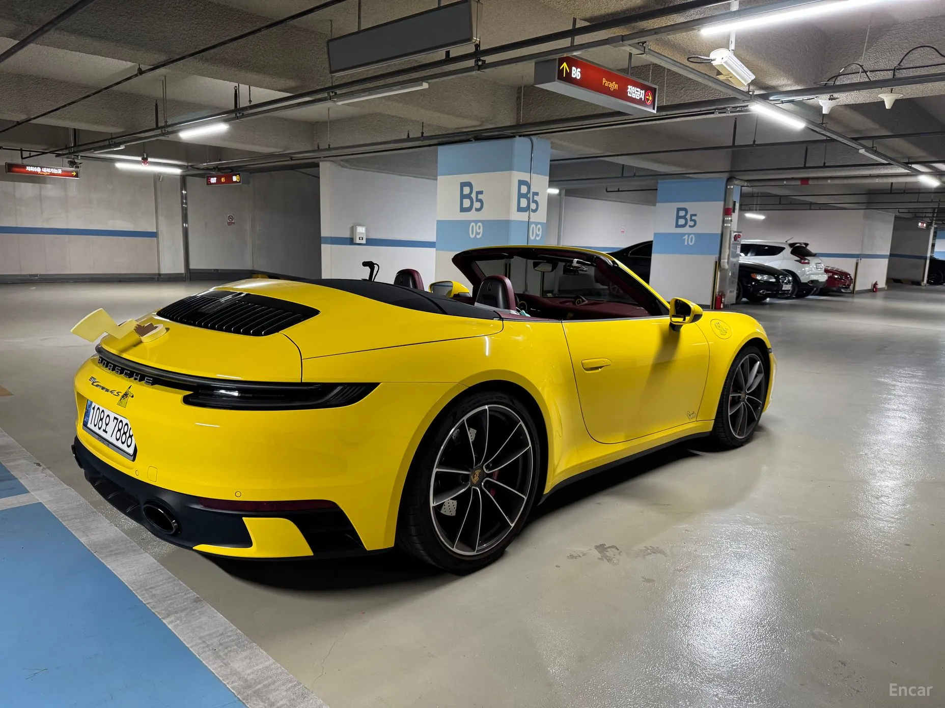 Porsche 911 (992) превью 5