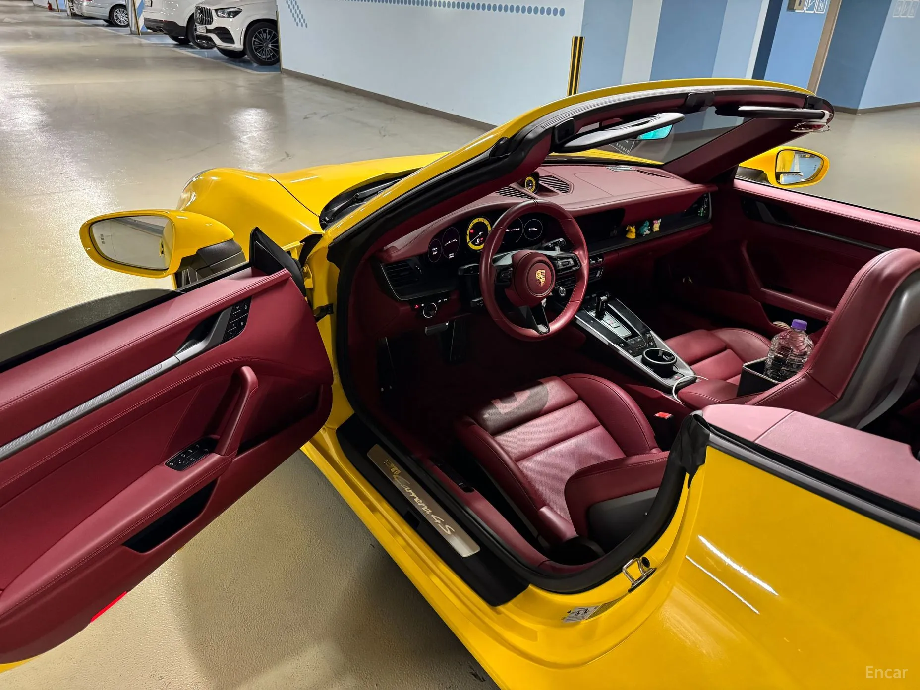 Porsche 911 (992) превью 9
