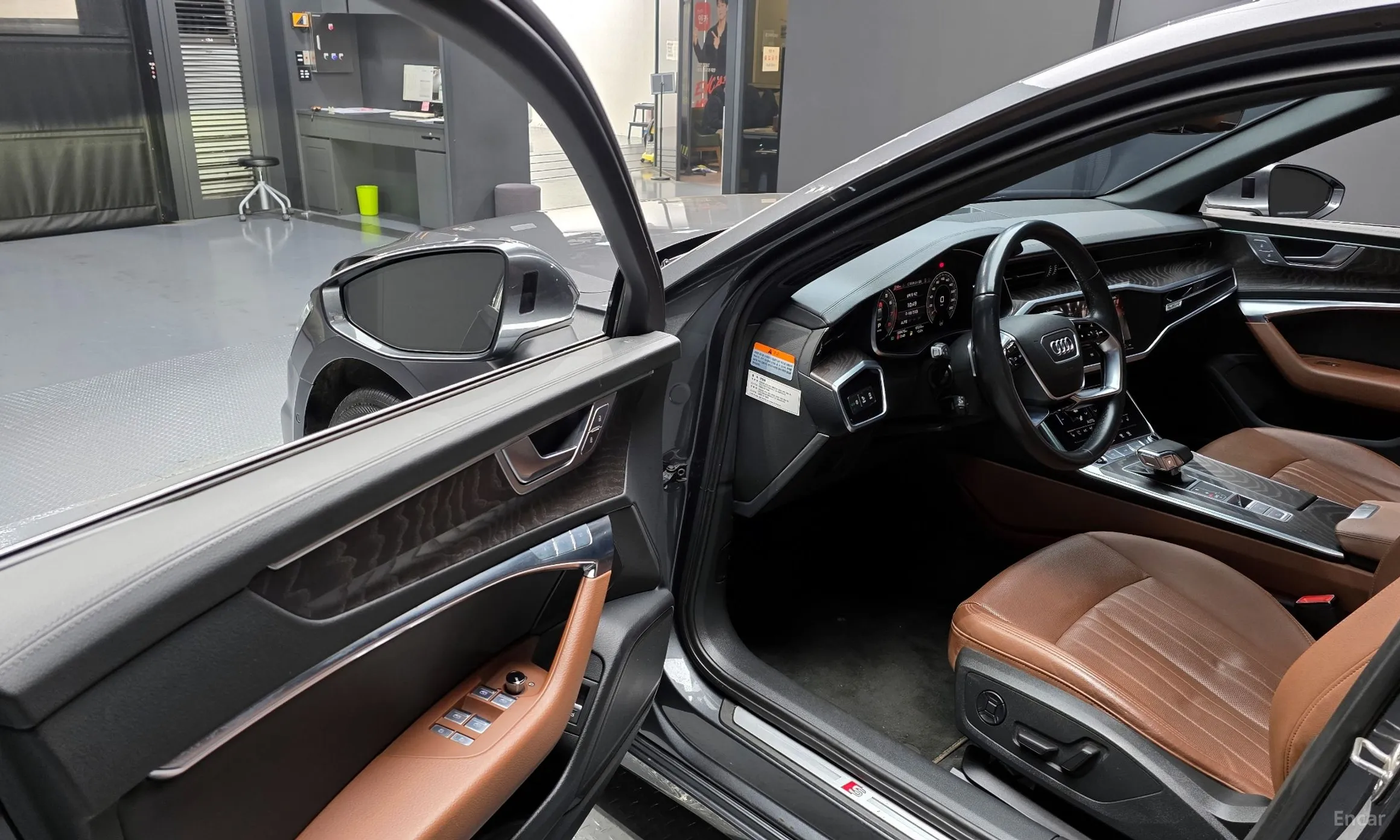 Audi A6 (C8) превью 11