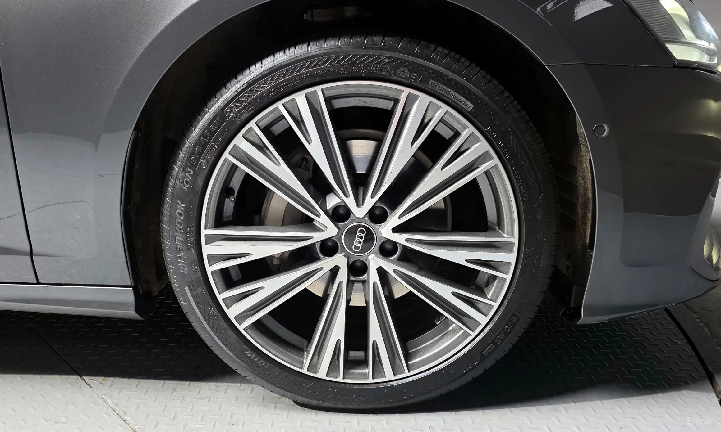 Audi A6 (C8) превью 5