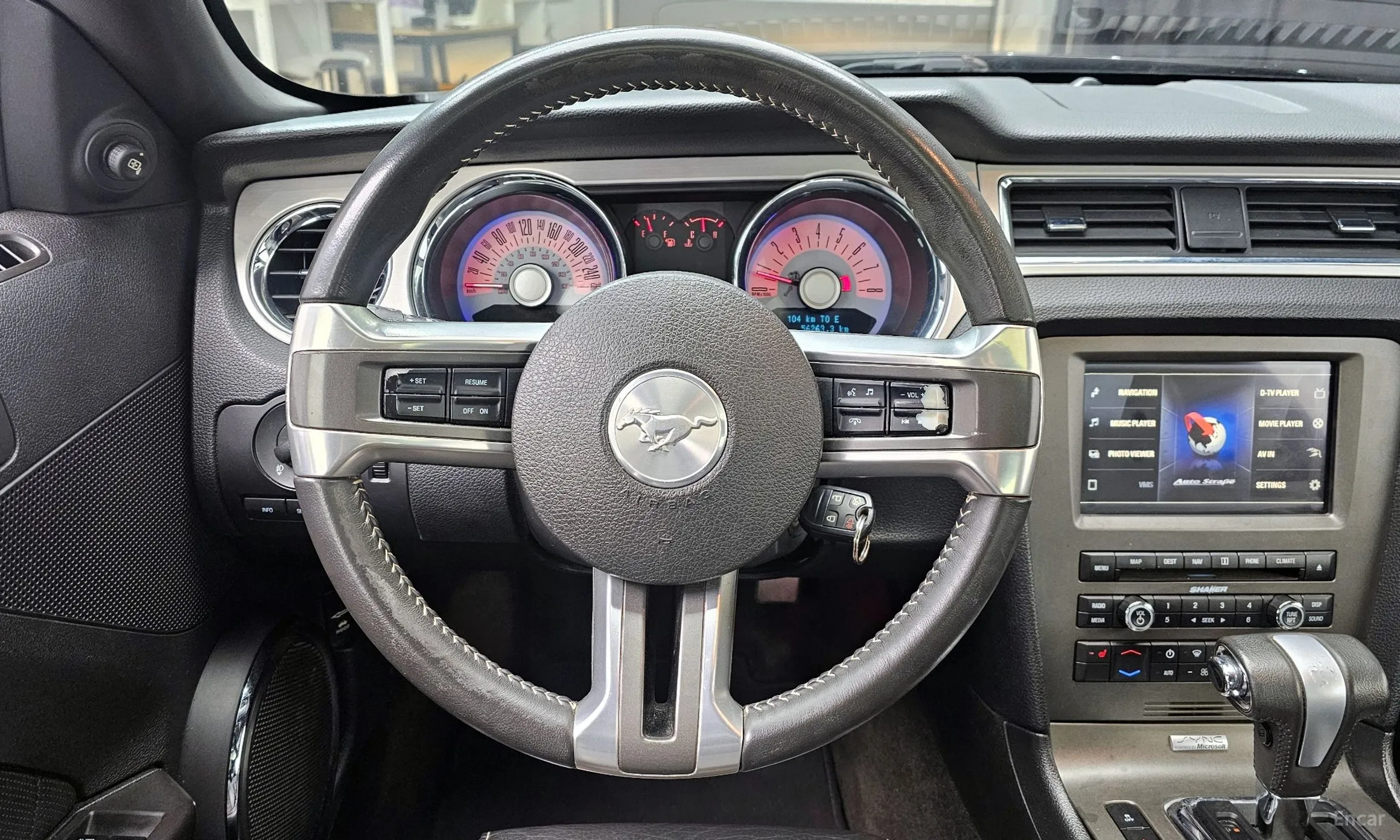Ford Mustang превью 13