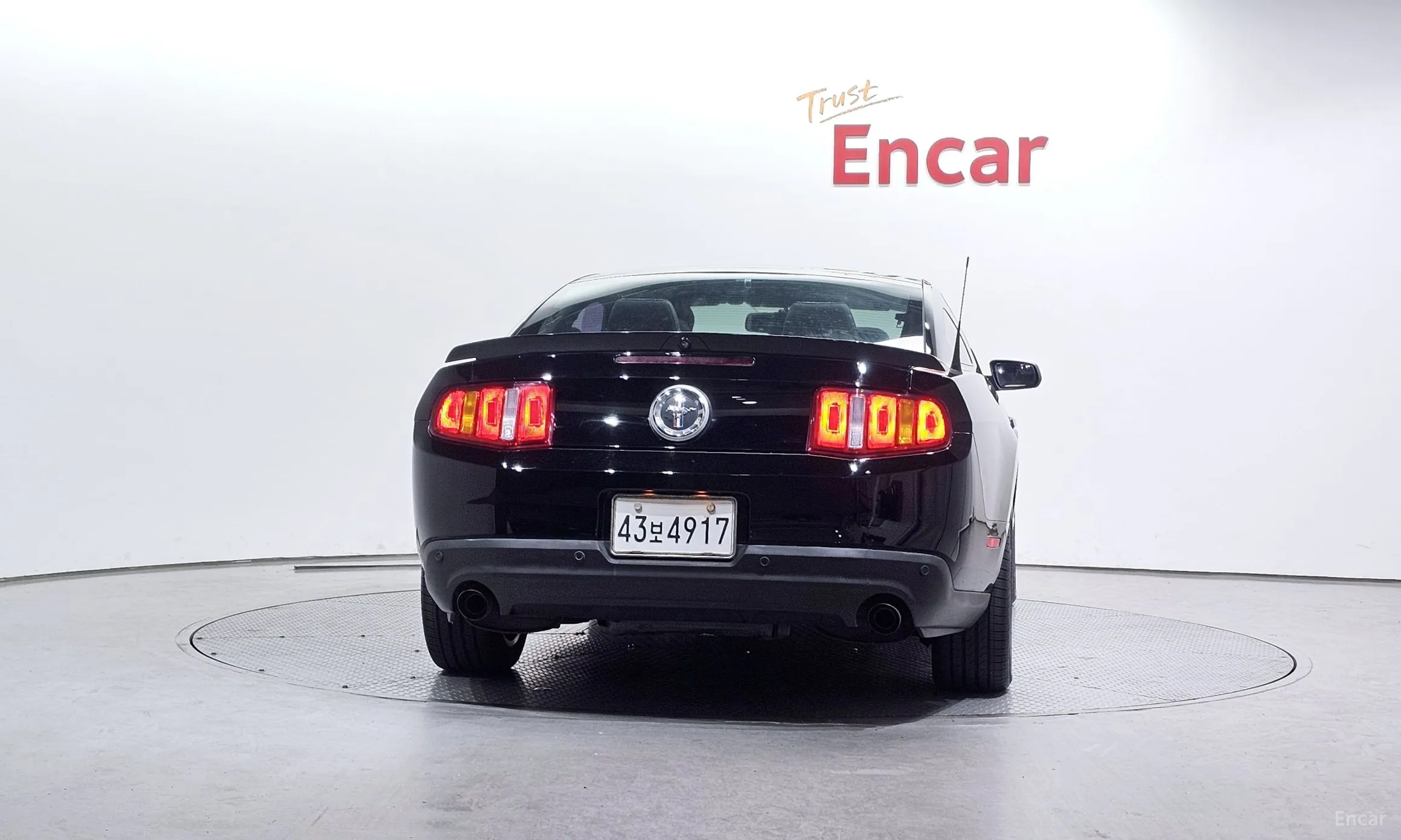 Ford Mustang превью 4