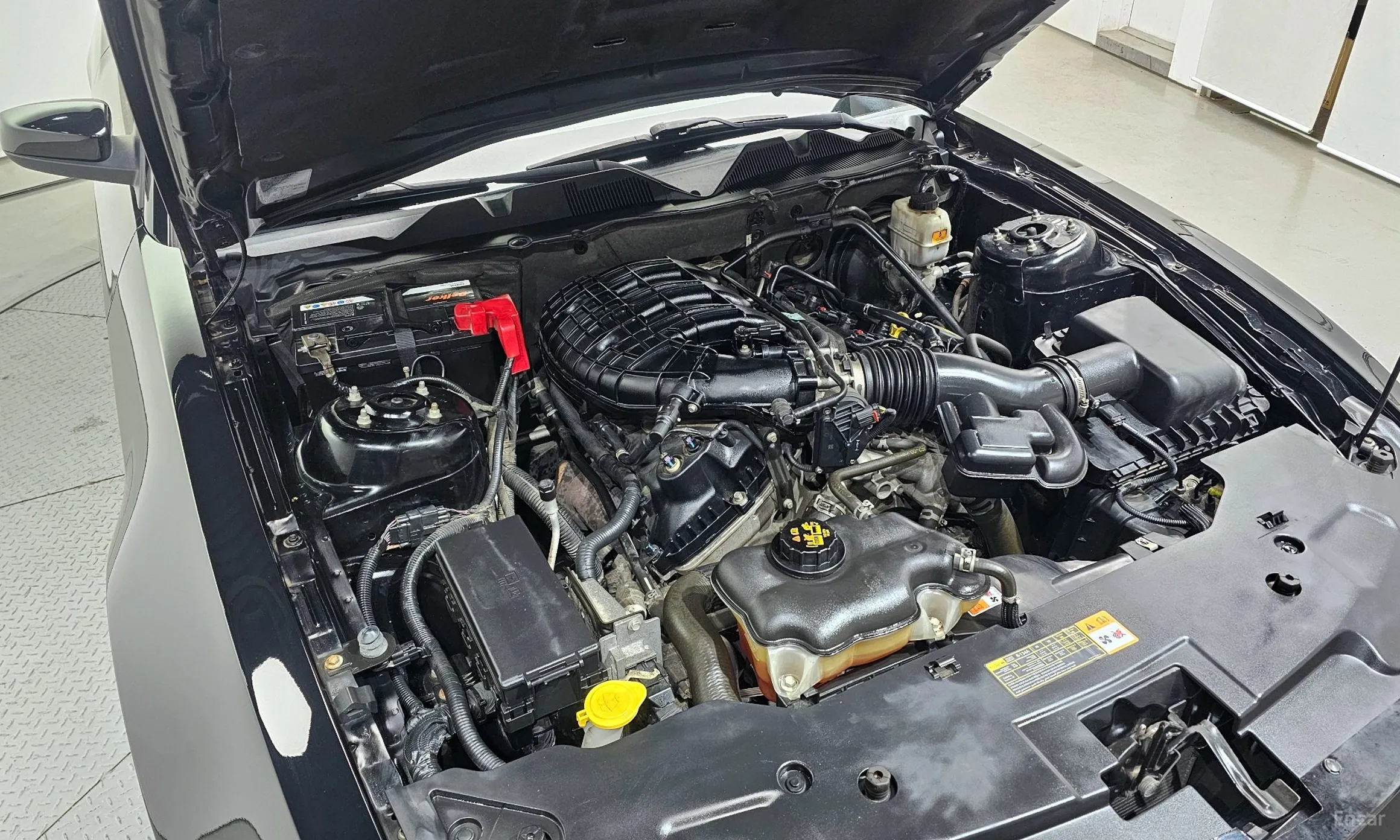 Ford Mustang превью 6