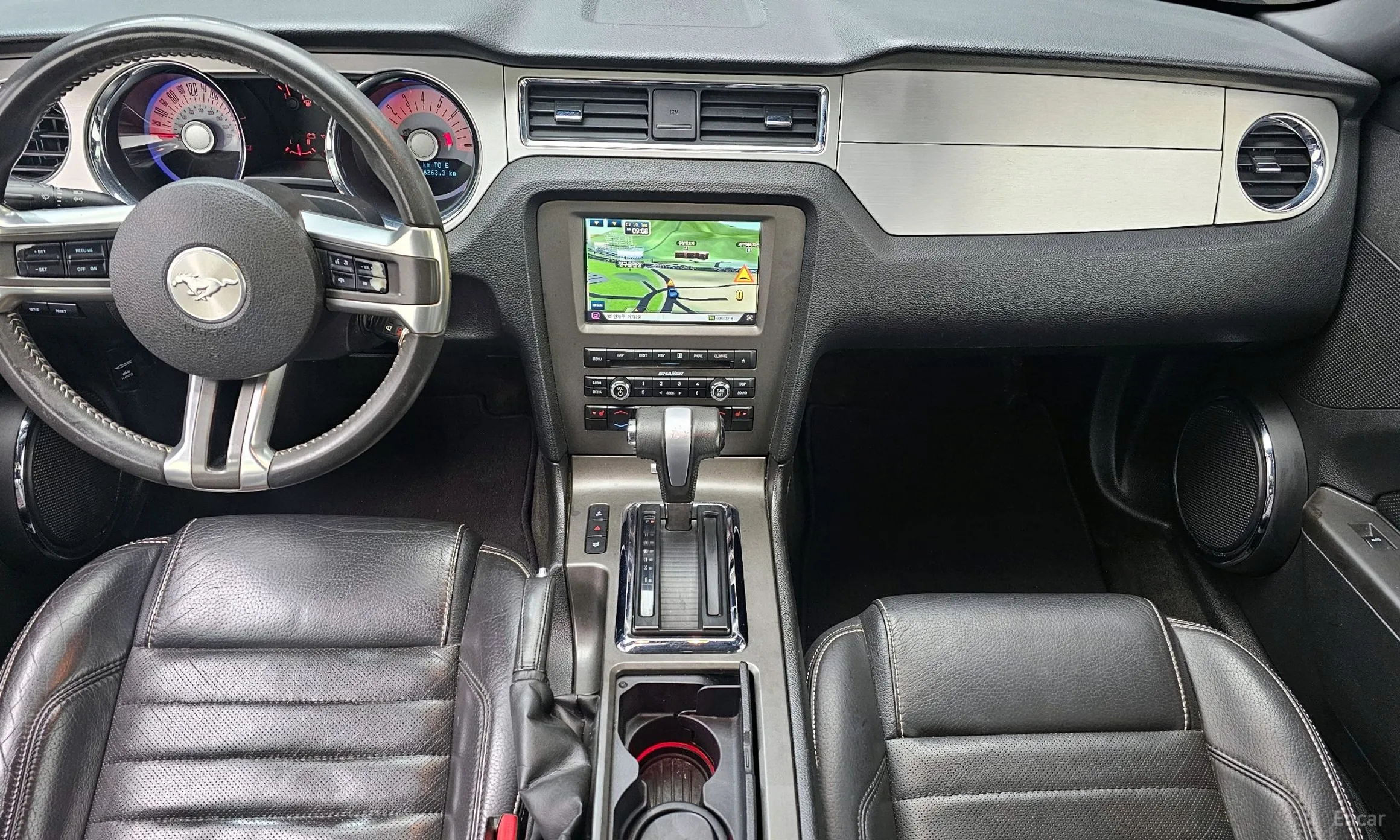 Ford Mustang превью 7
