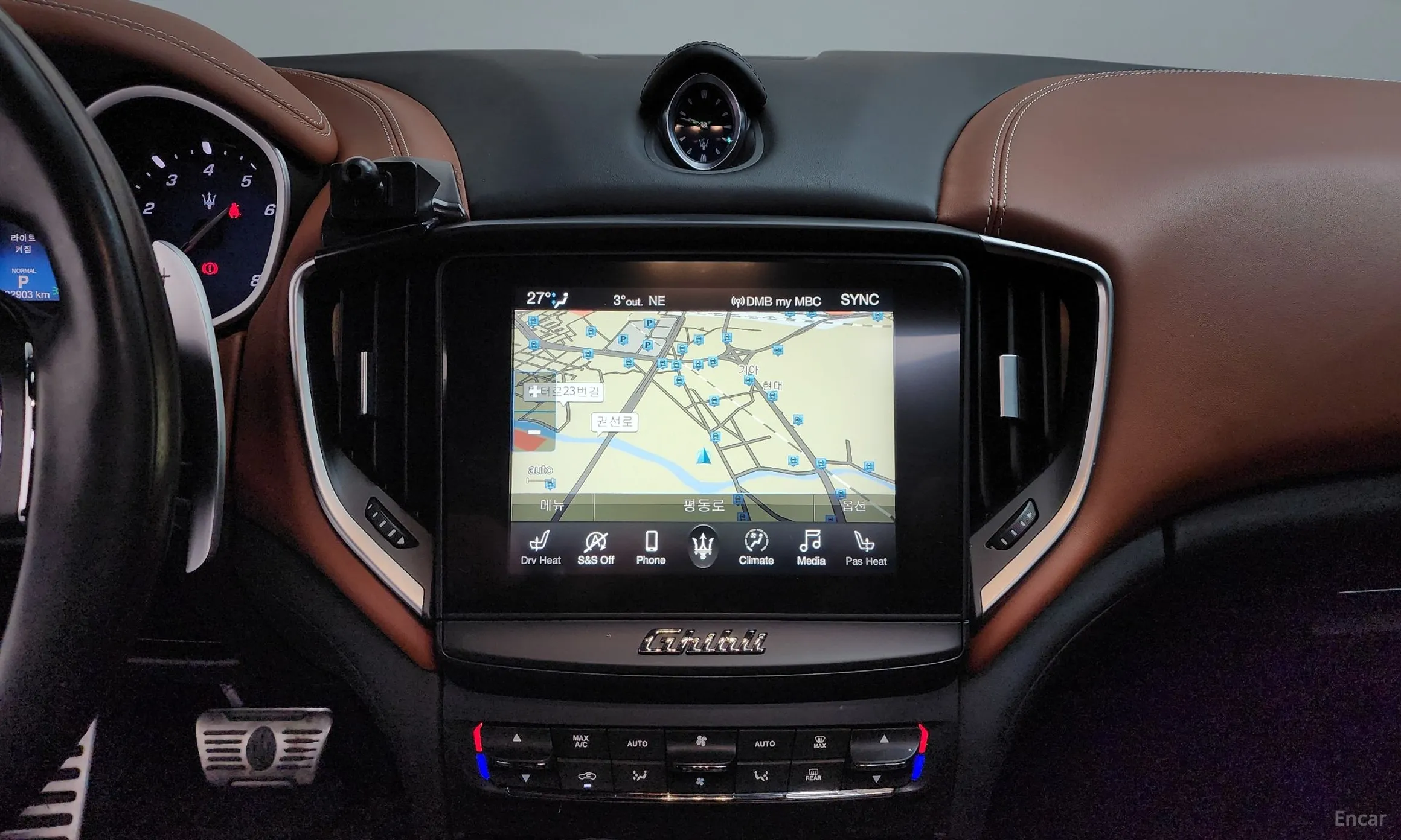Maserati Ghibli превью 15