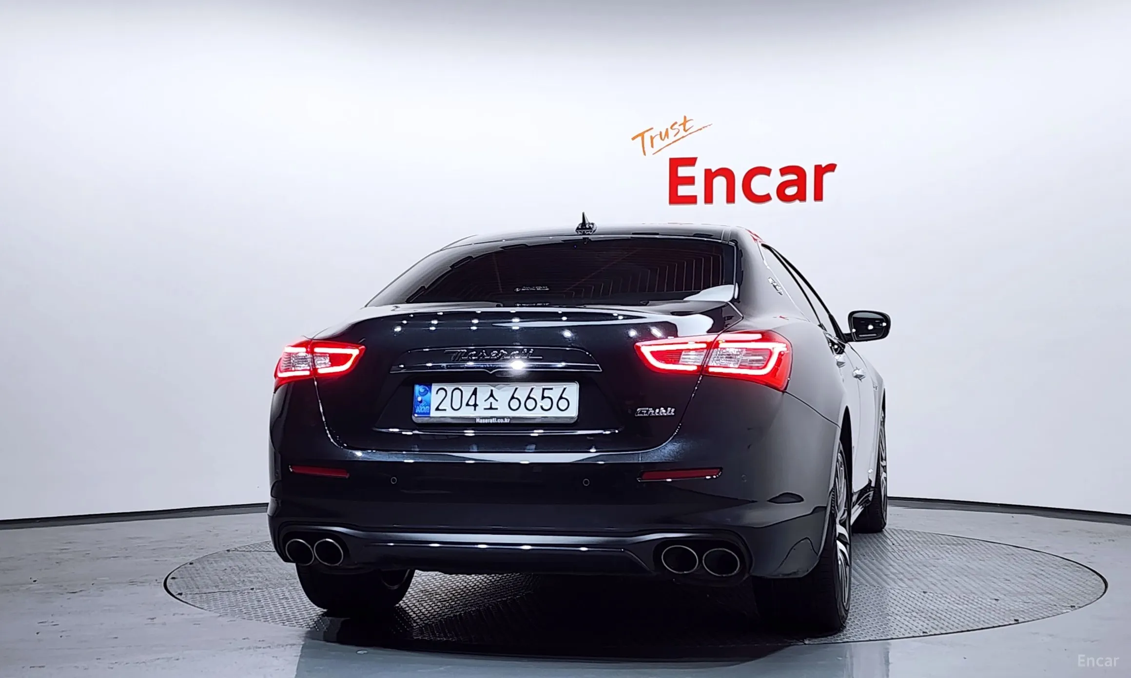 Maserati Ghibli превью 4