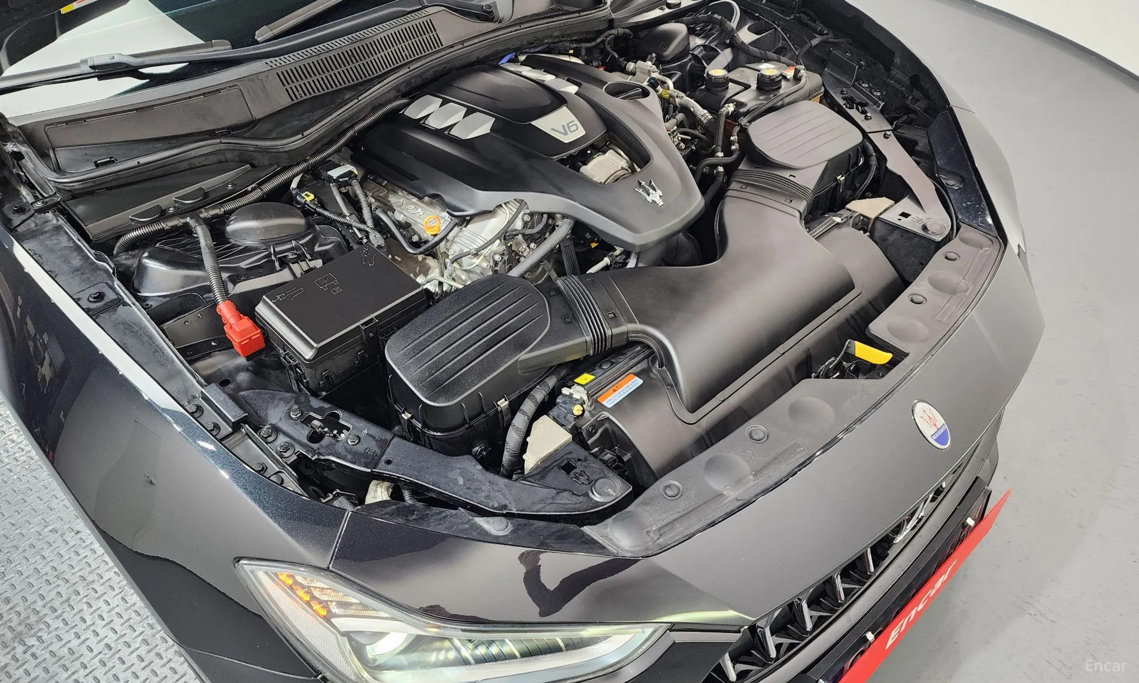 Maserati Ghibli превью 6