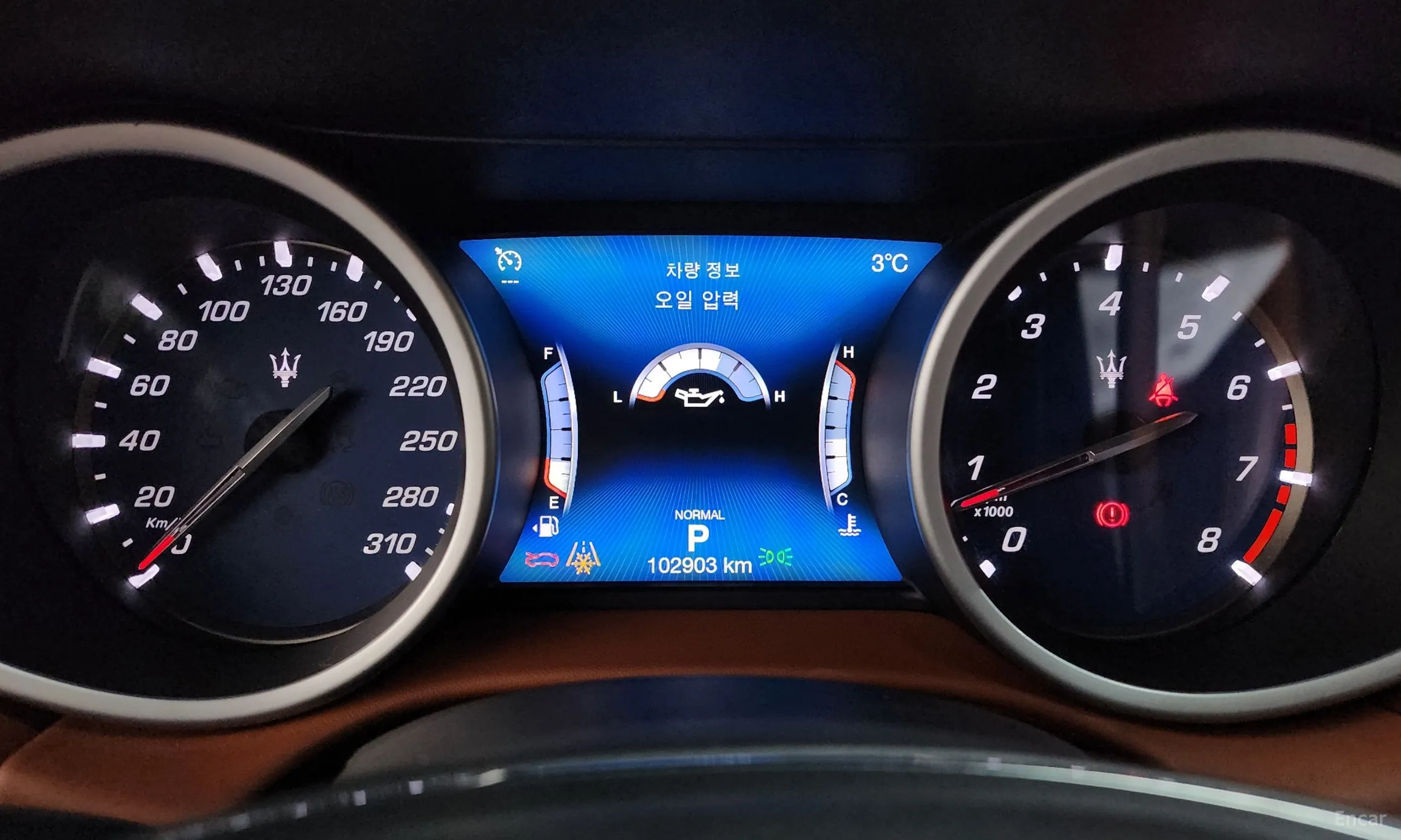 Maserati Ghibli превью 8