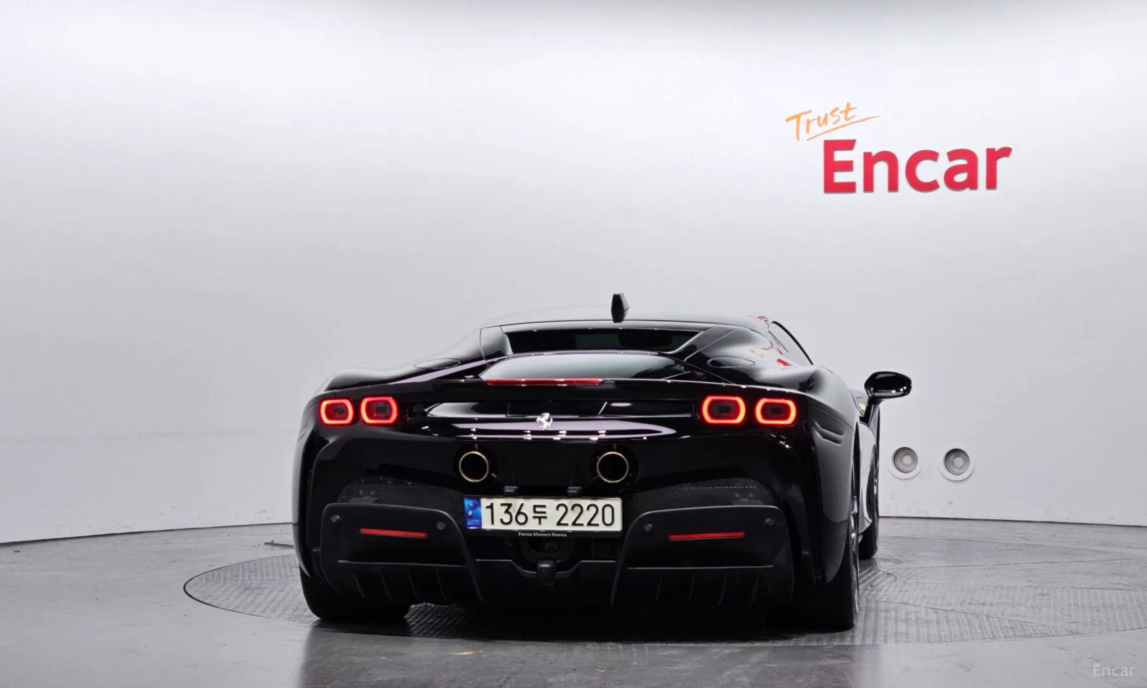 Ferrari SF90 Stradale превью 4