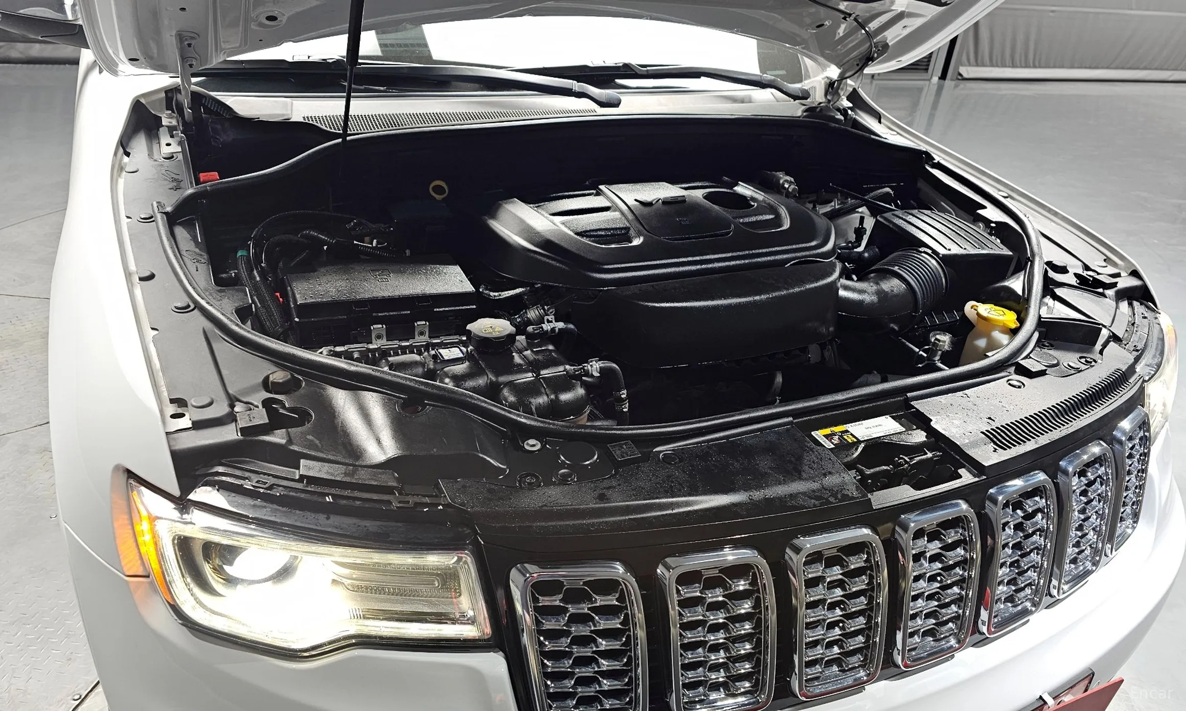 Jeep Grand Cherokee превью 6