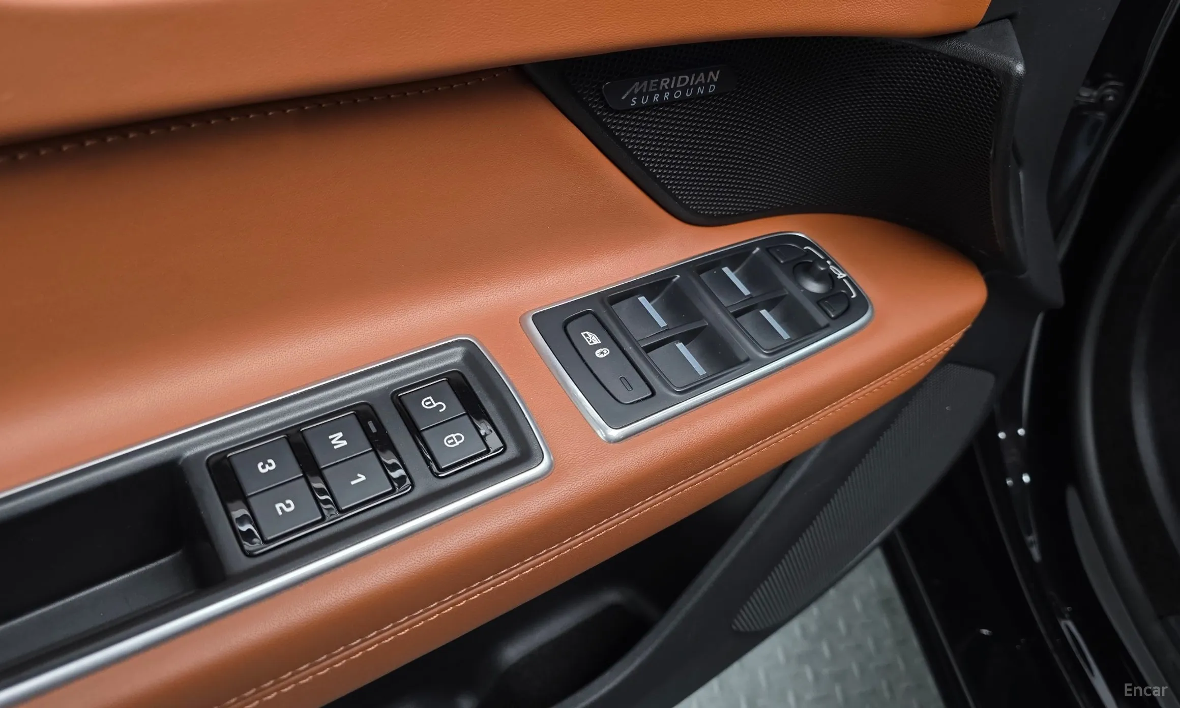 Jaguar XF (x260) превью 18