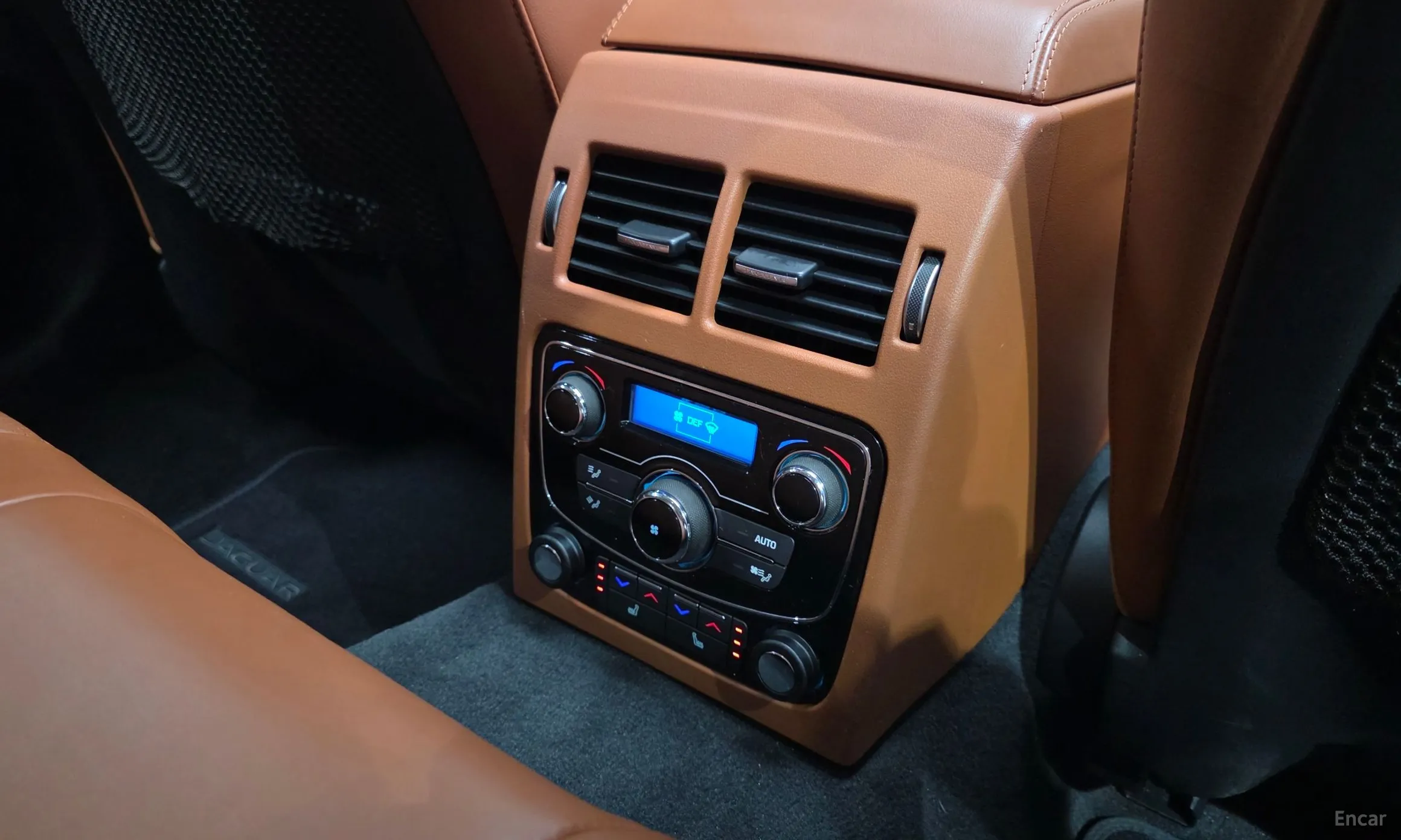 Jaguar XF (x260) превью 19