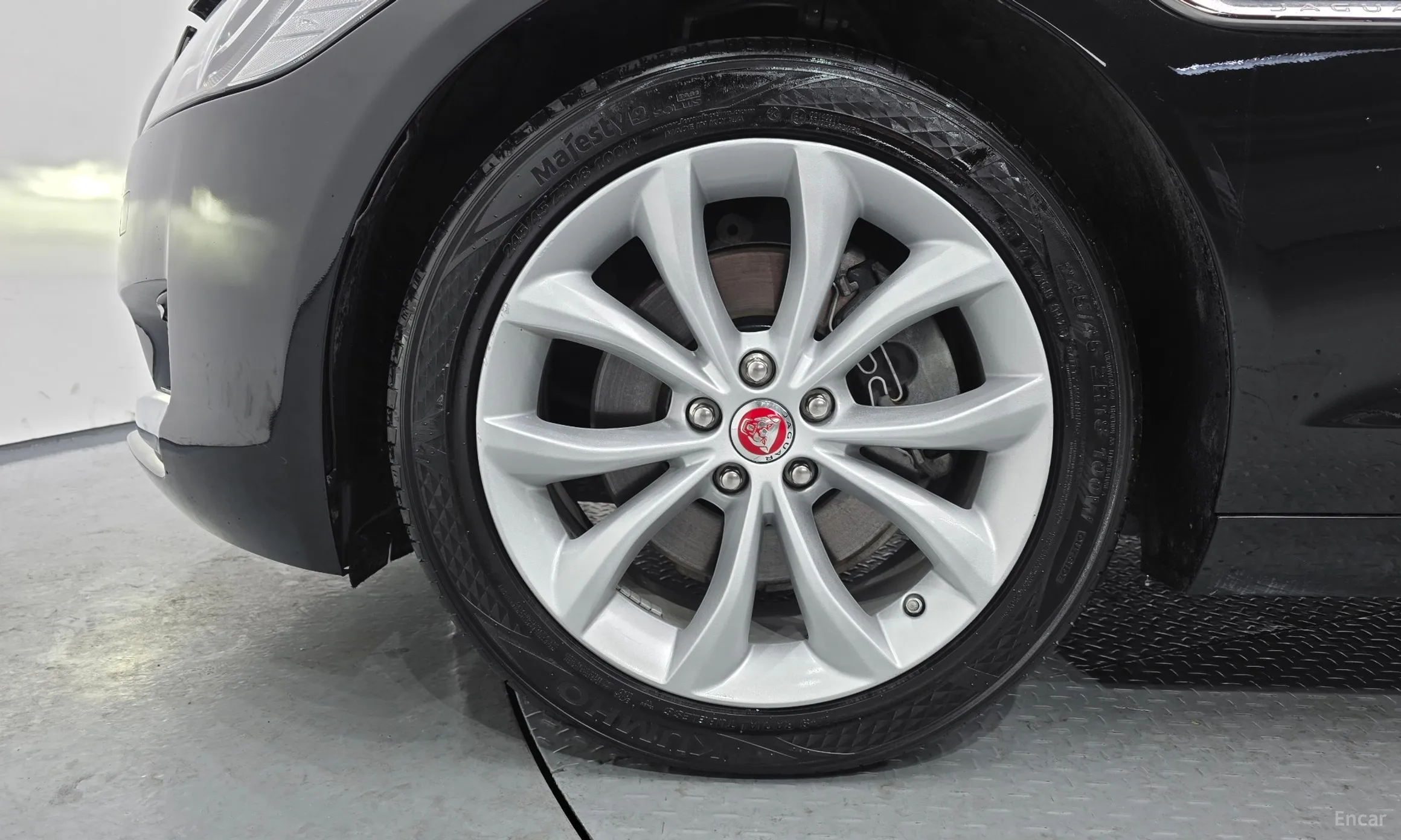Jaguar XF (x260) превью 5