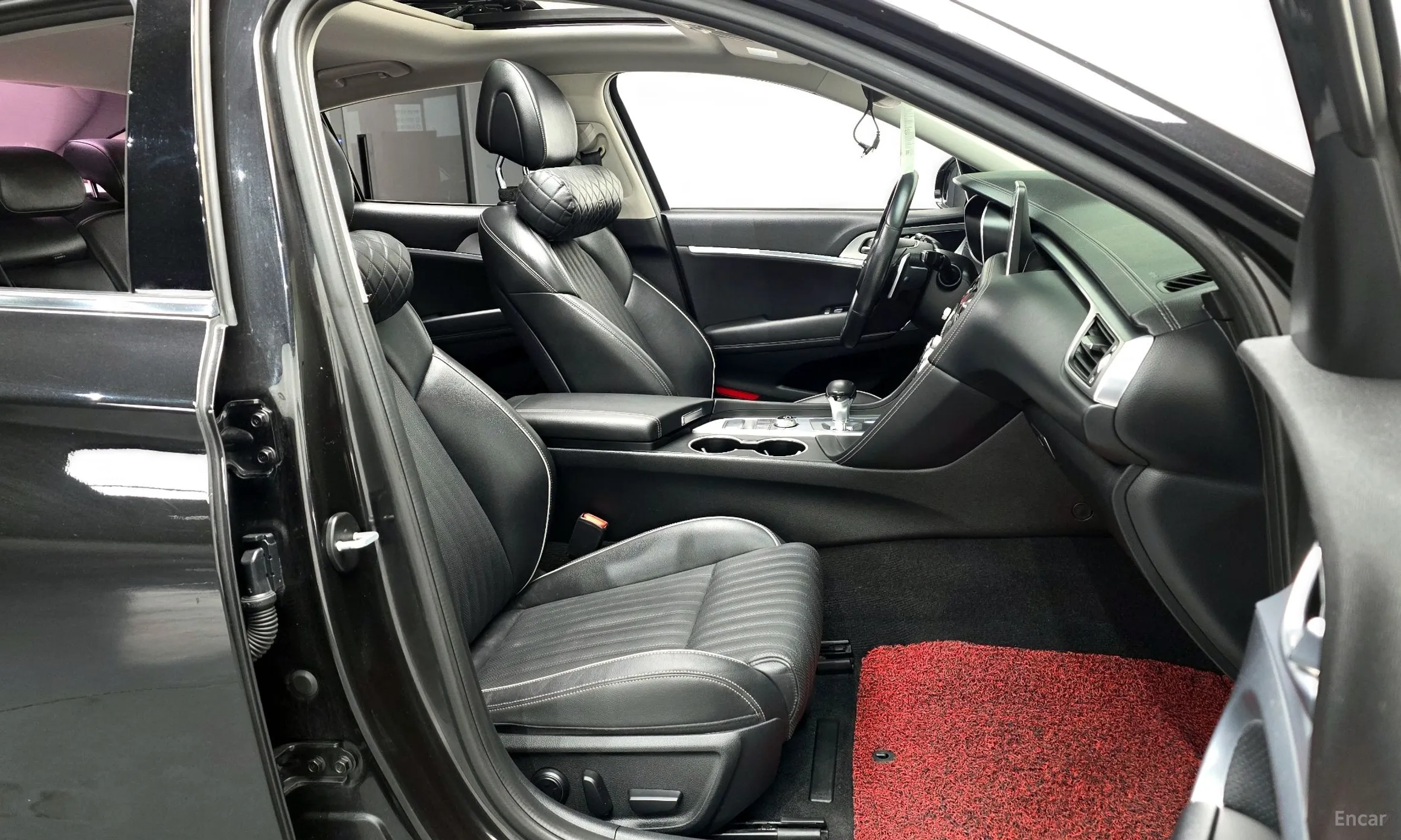 Genesis G70 превью 11