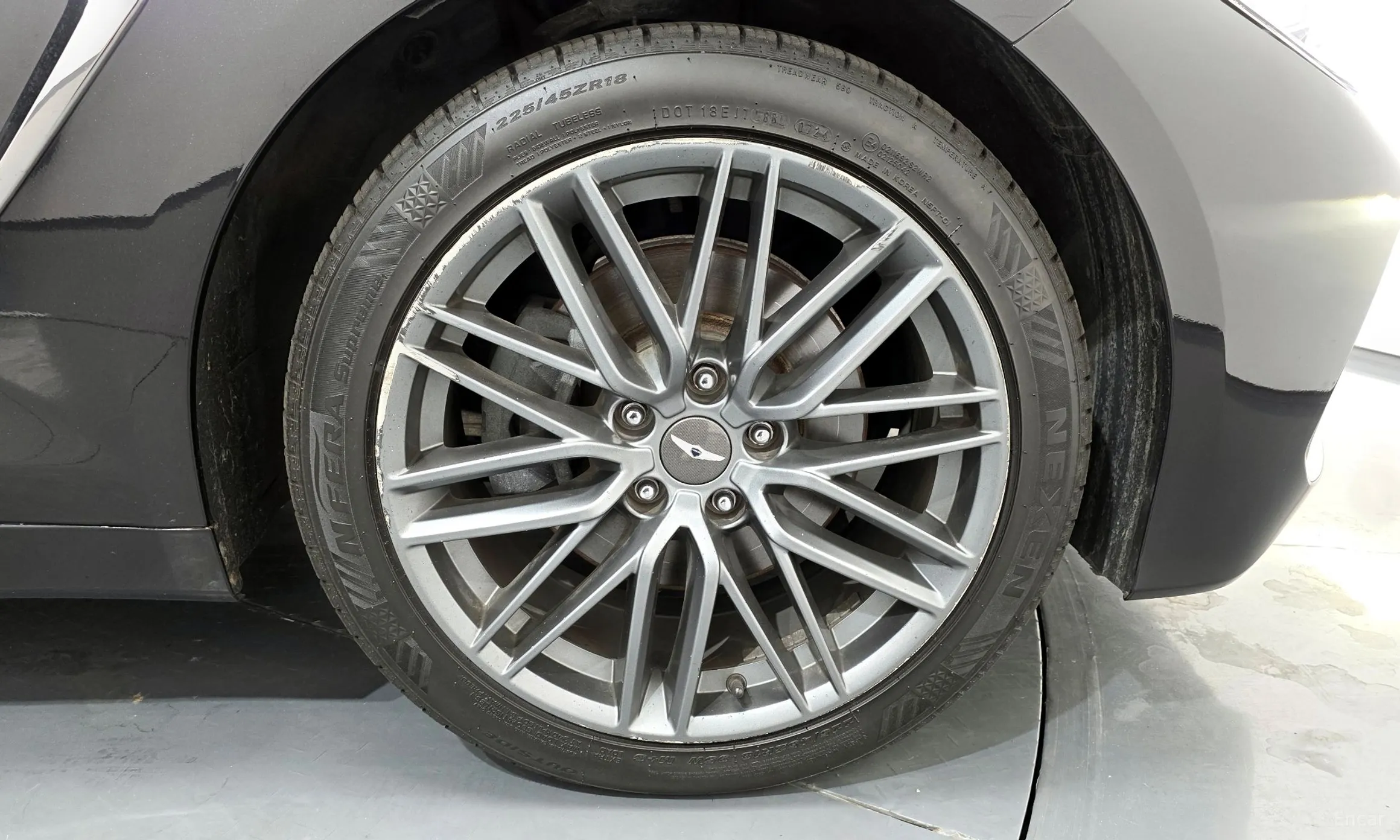 Genesis G70 превью 5