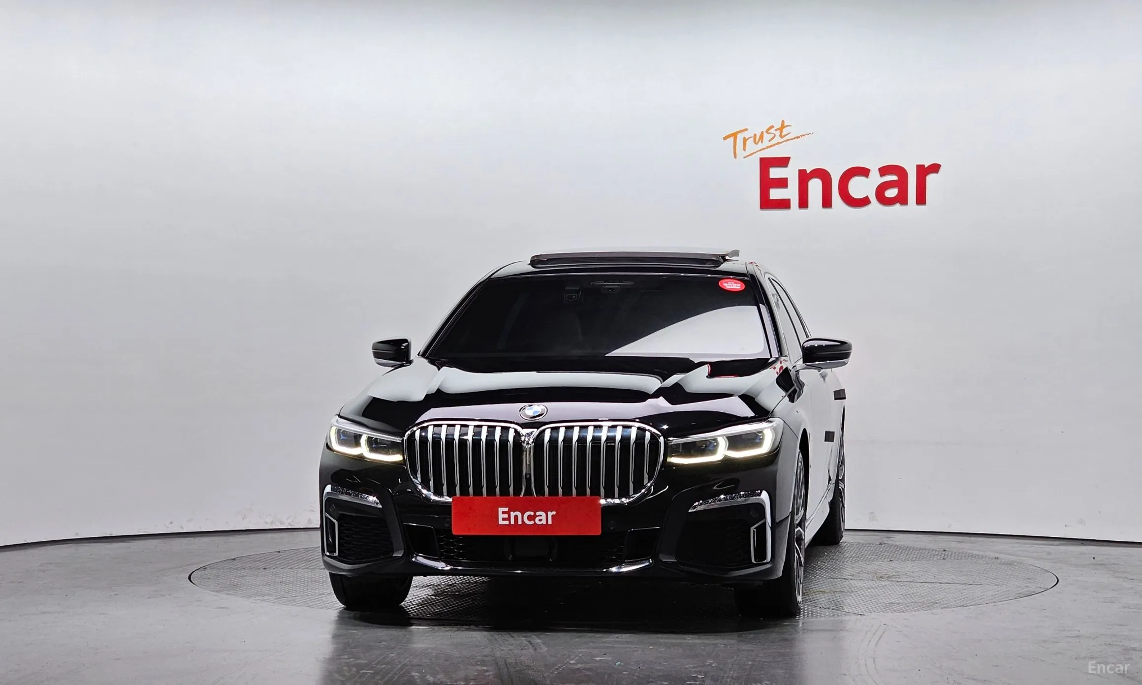BMW 7 Series (G11) превью 3