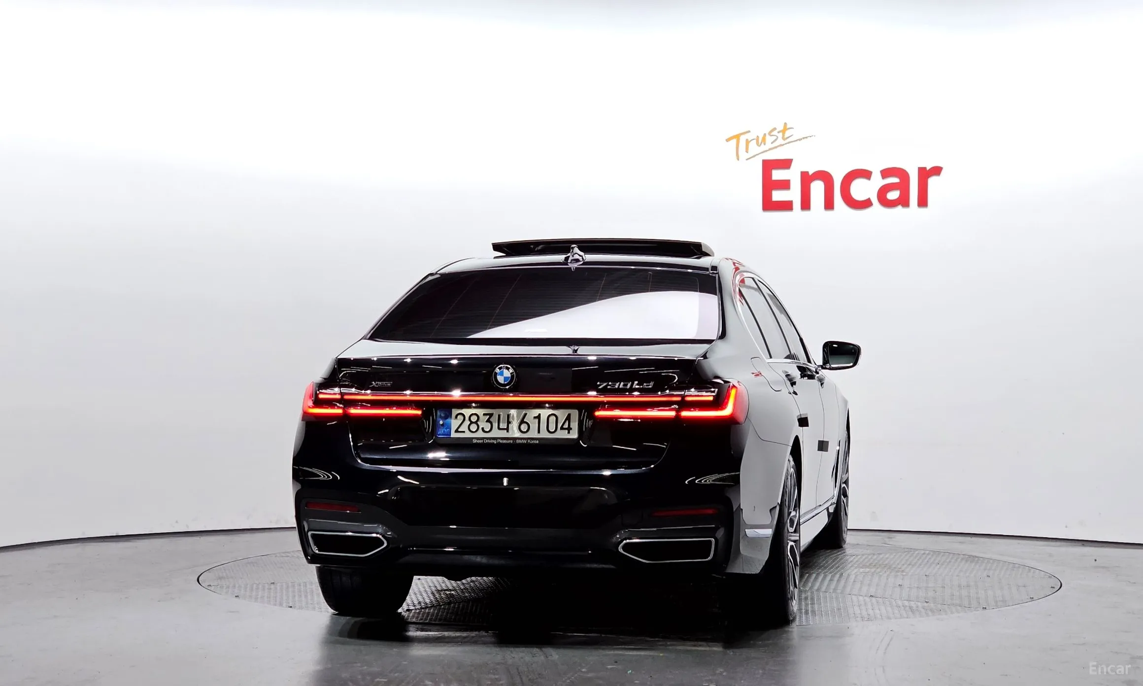 BMW 7 Series (G11) превью 4