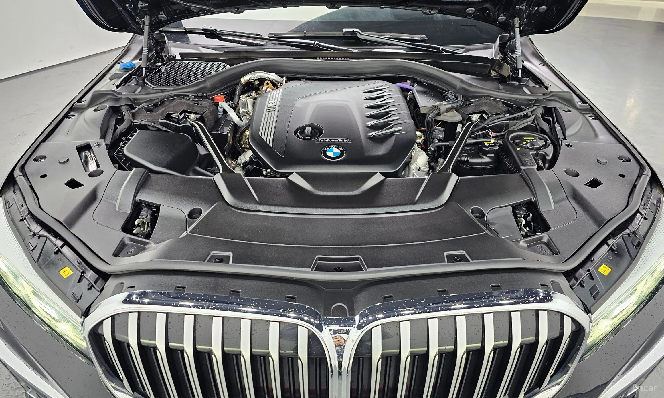 BMW 7 Series (G11) превью 6