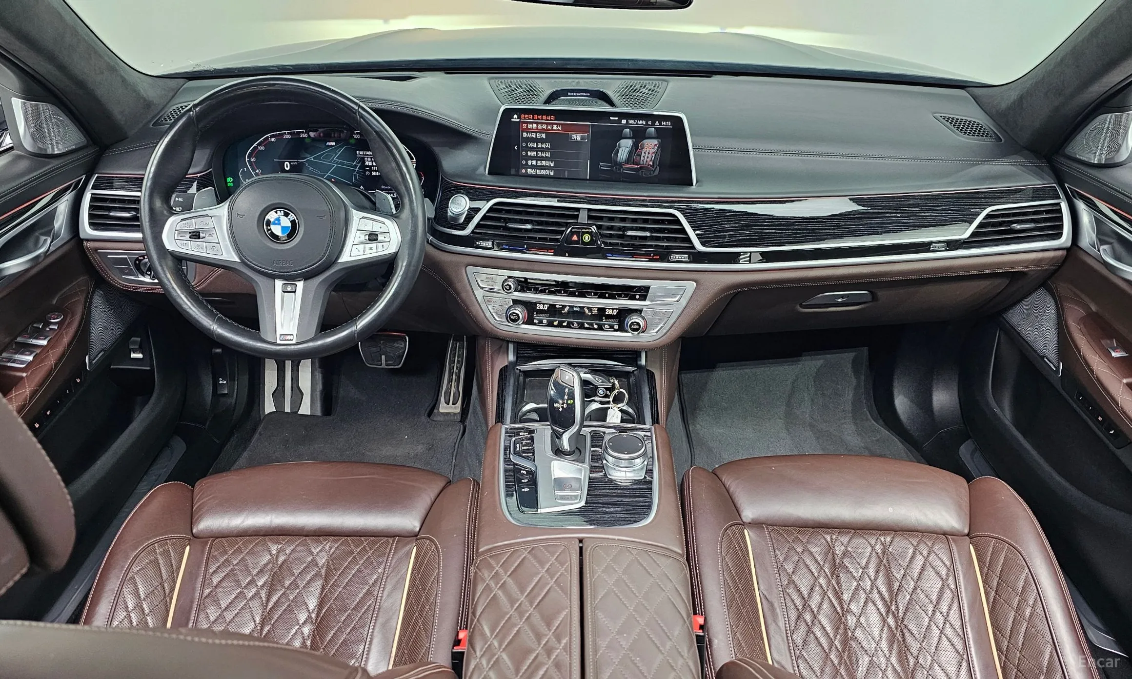 BMW 7 Series (G11) превью 7