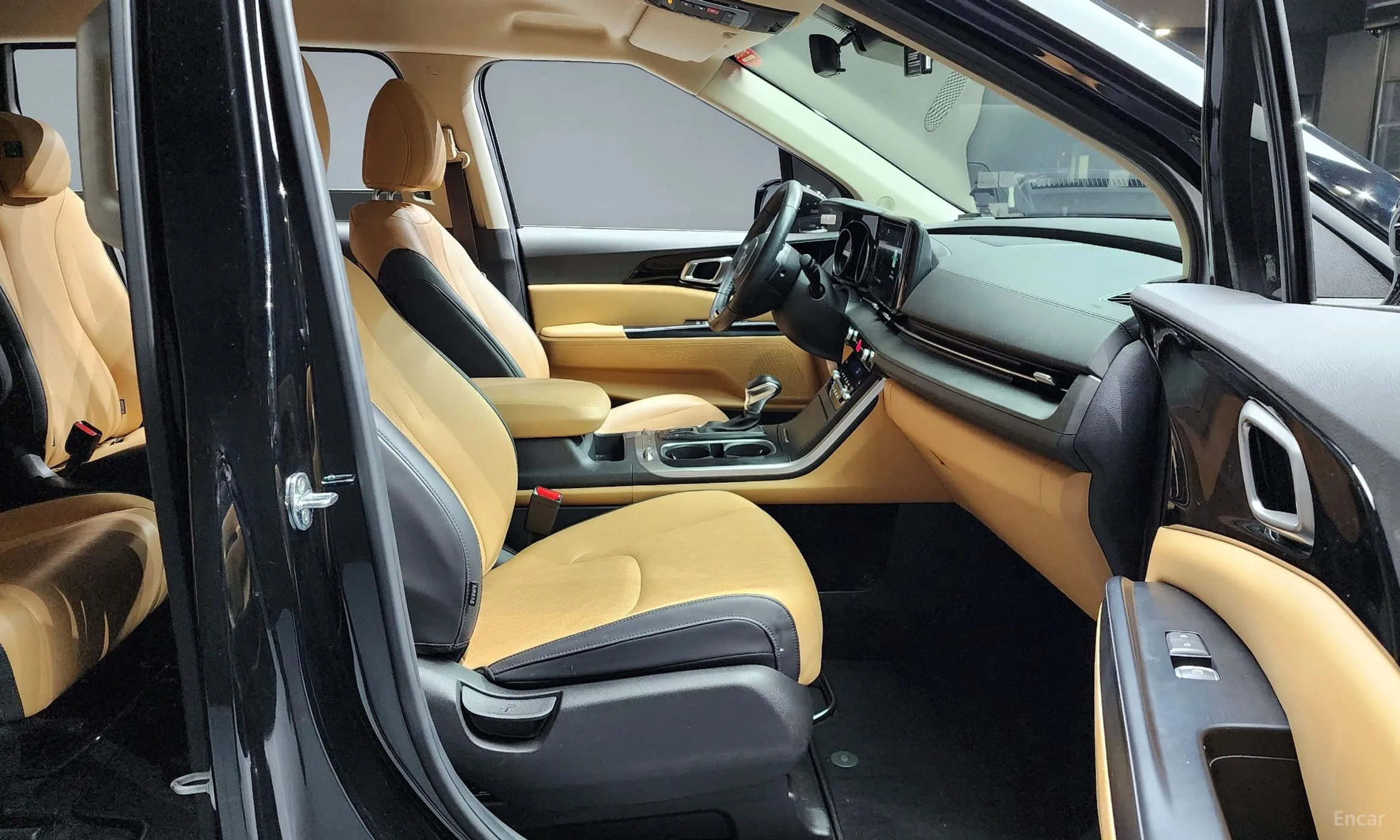 Kia Carnival Gen 4 превью 10