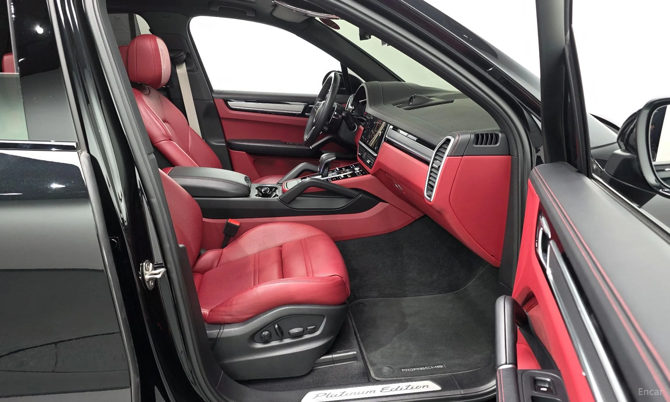 Porsche Cayenne (PO536) превью 10