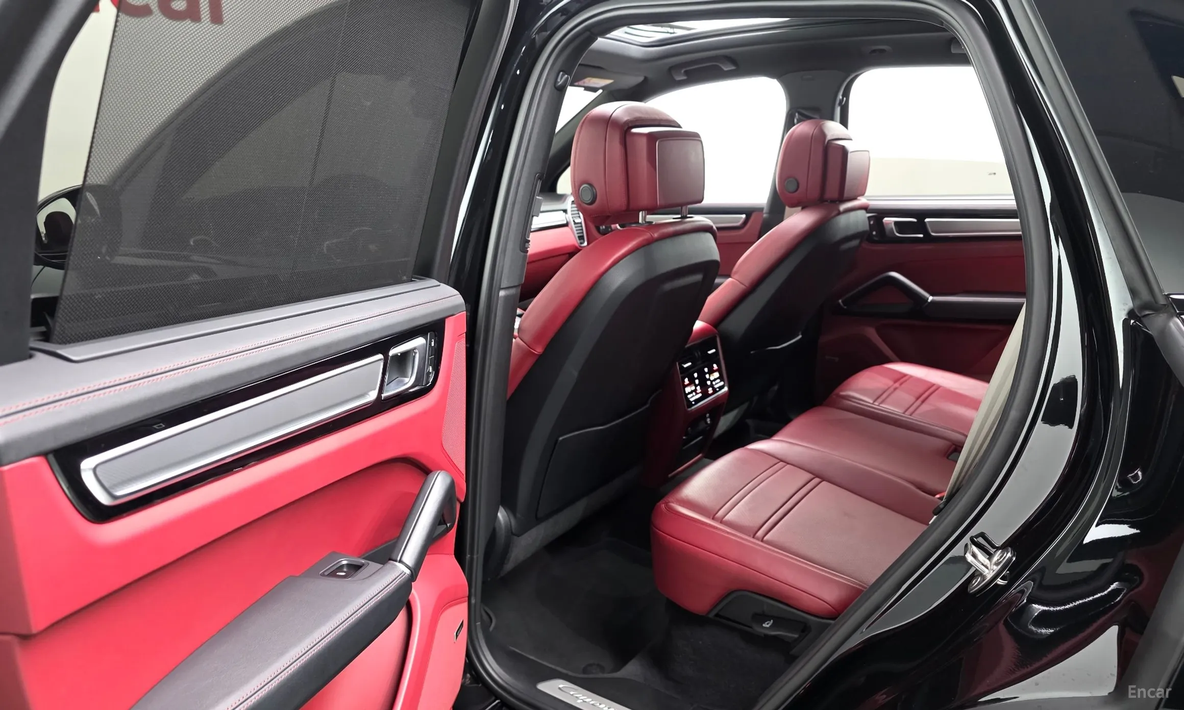 Porsche Cayenne (PO536) превью 12